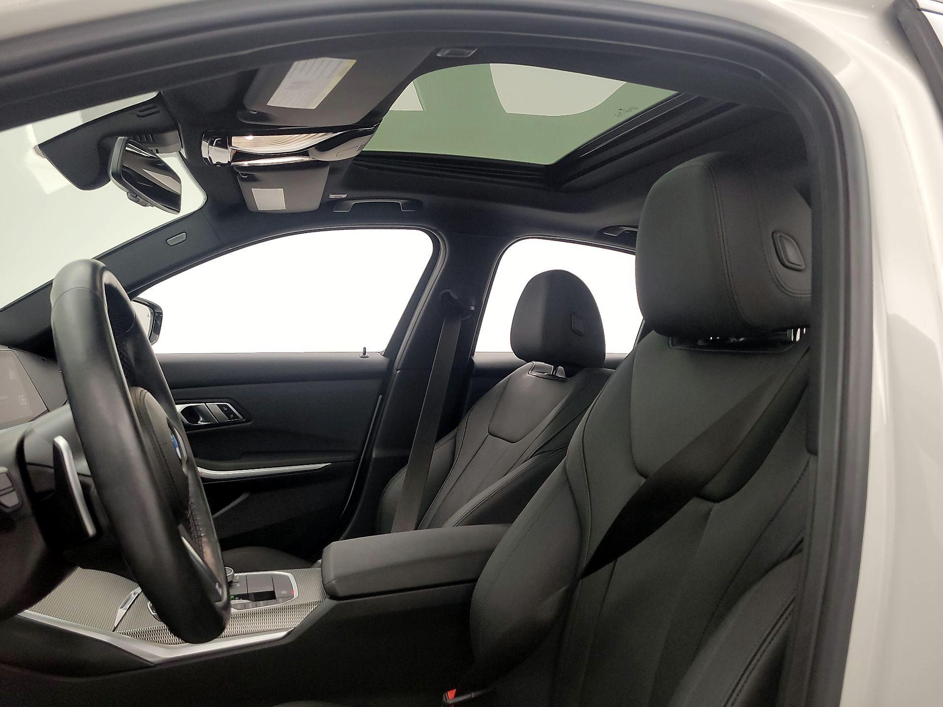 Thumbnail: 2021 BMW 3 Series - 20