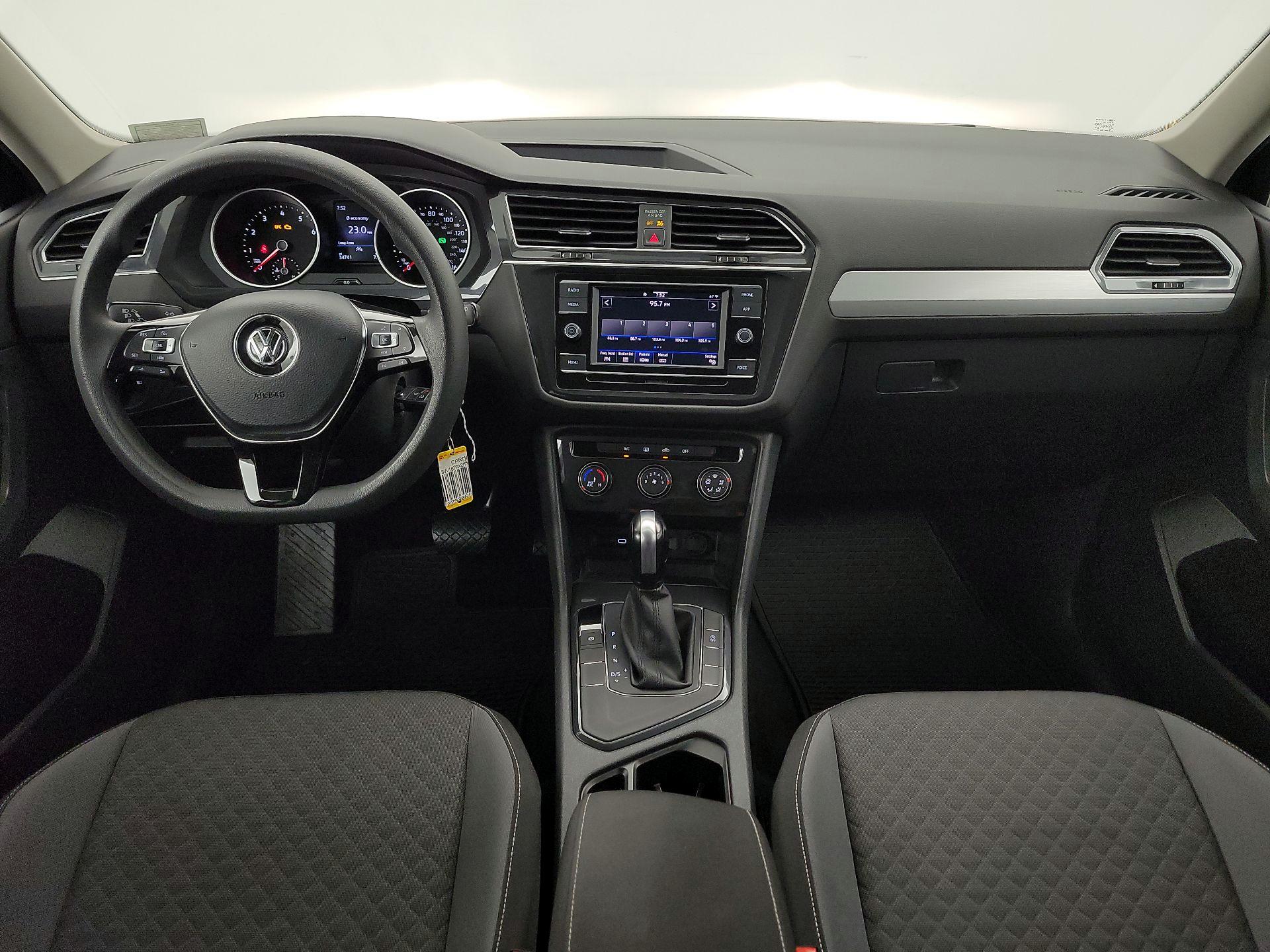 Thumbnail: 2021 Volkswagen Tiguan - 9