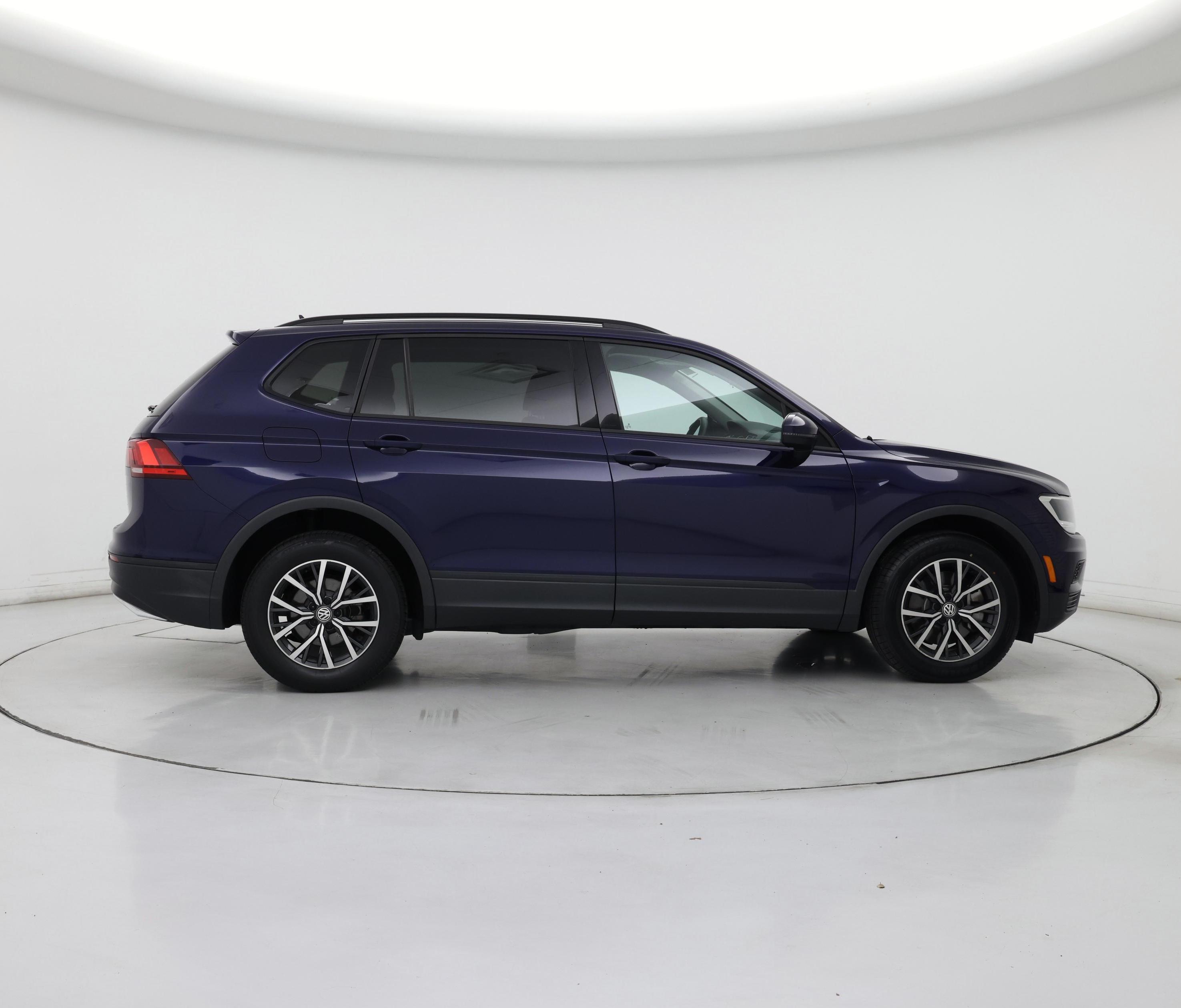 Thumbnail: 2021 Volkswagen Tiguan - 7
