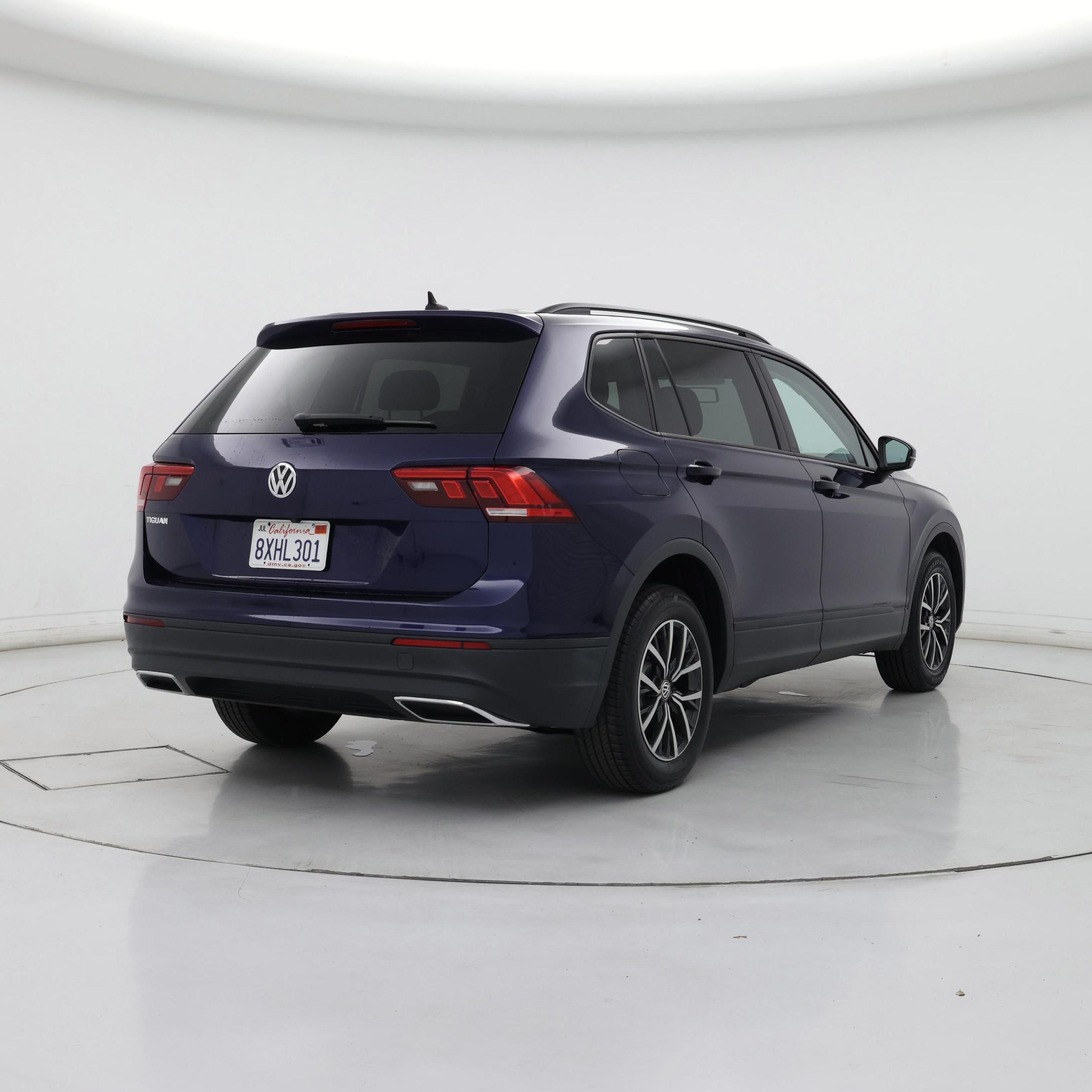 Thumbnail: 2021 Volkswagen Tiguan - 8