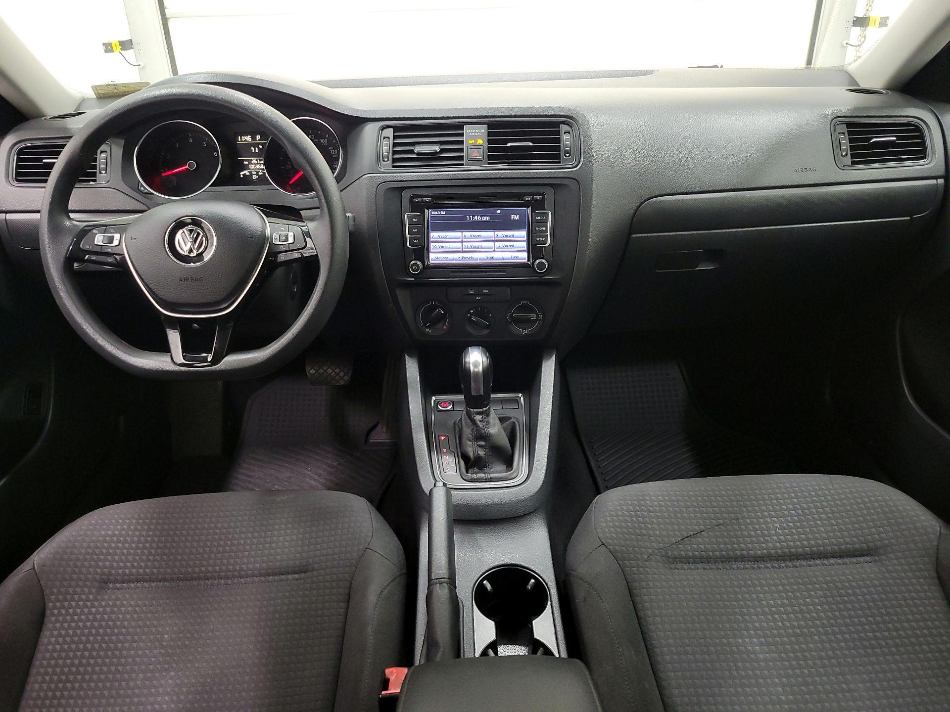 Thumbnail: 2015 Volkswagen Jetta - 9
