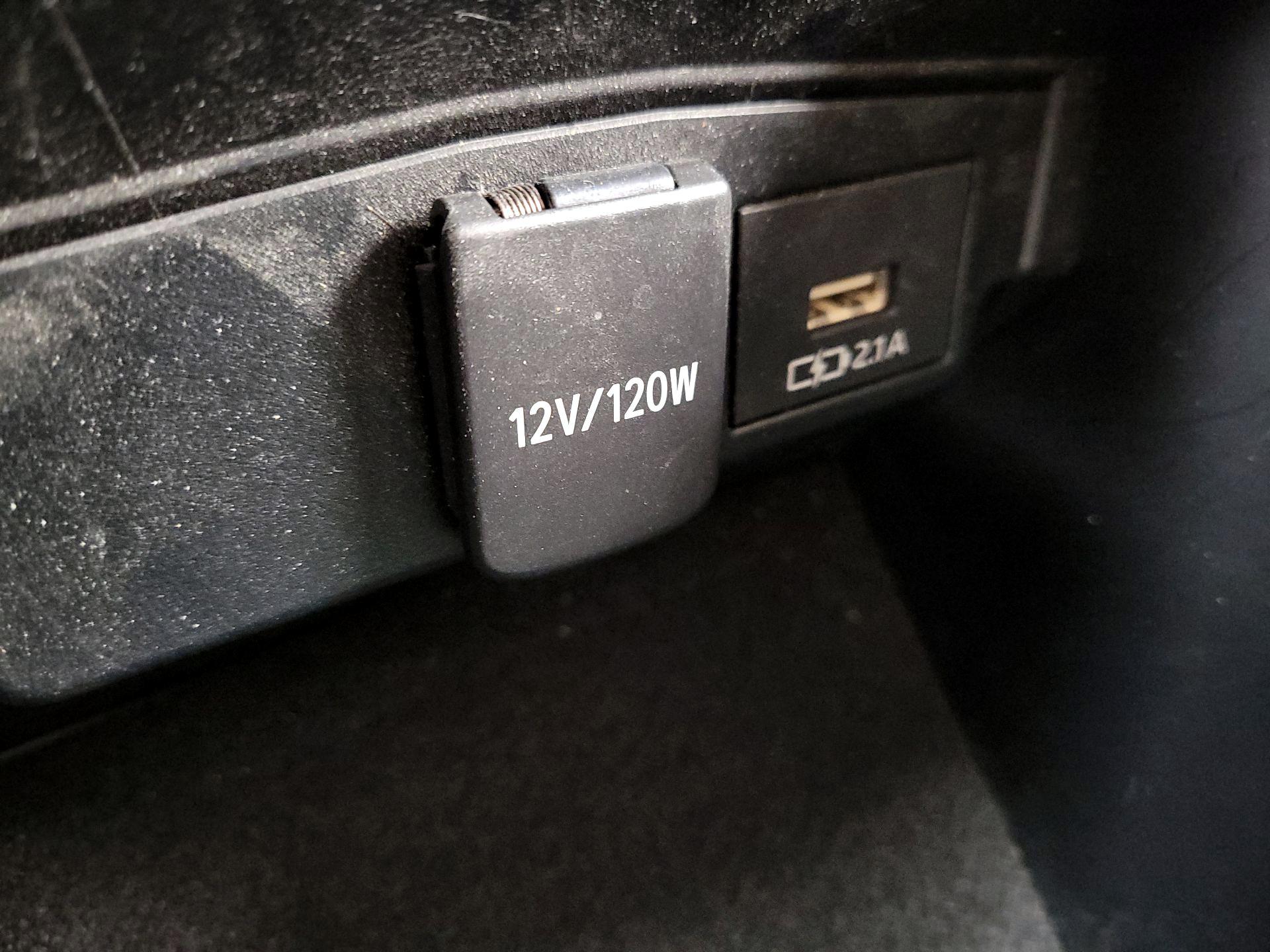 Thumbnail: 2021 Toyota Corolla - 18