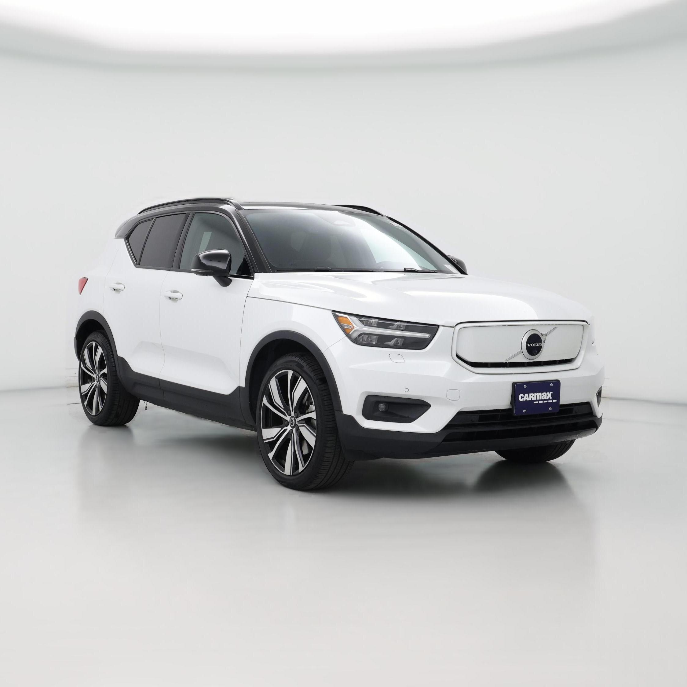 Thumbnail: 2021 Volvo XC40 - 1