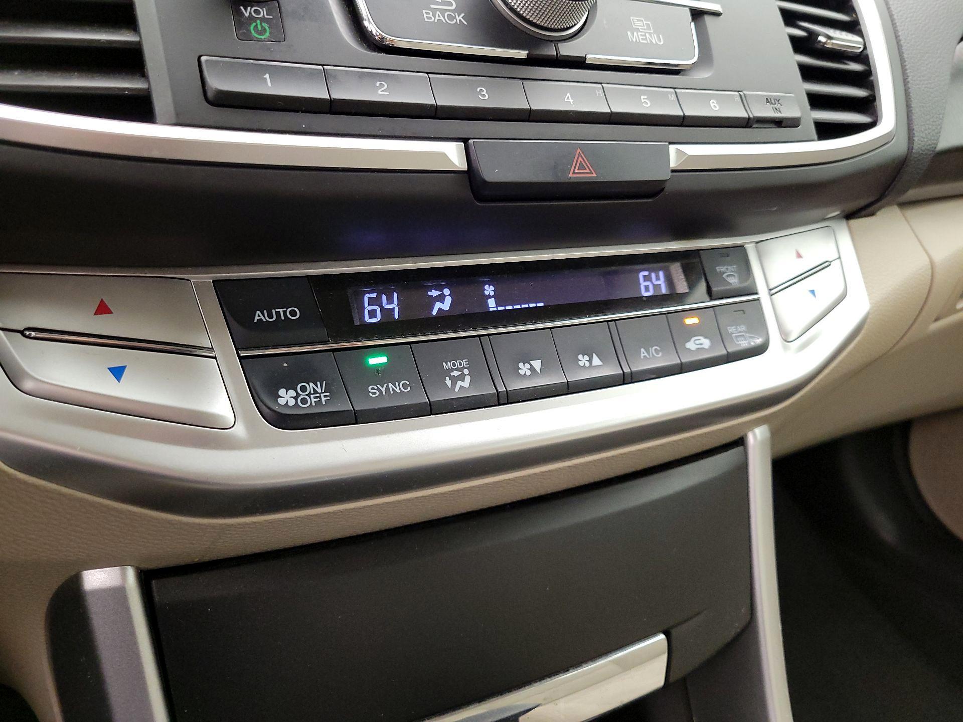 Thumbnail: 2015 Honda Accord - 16
