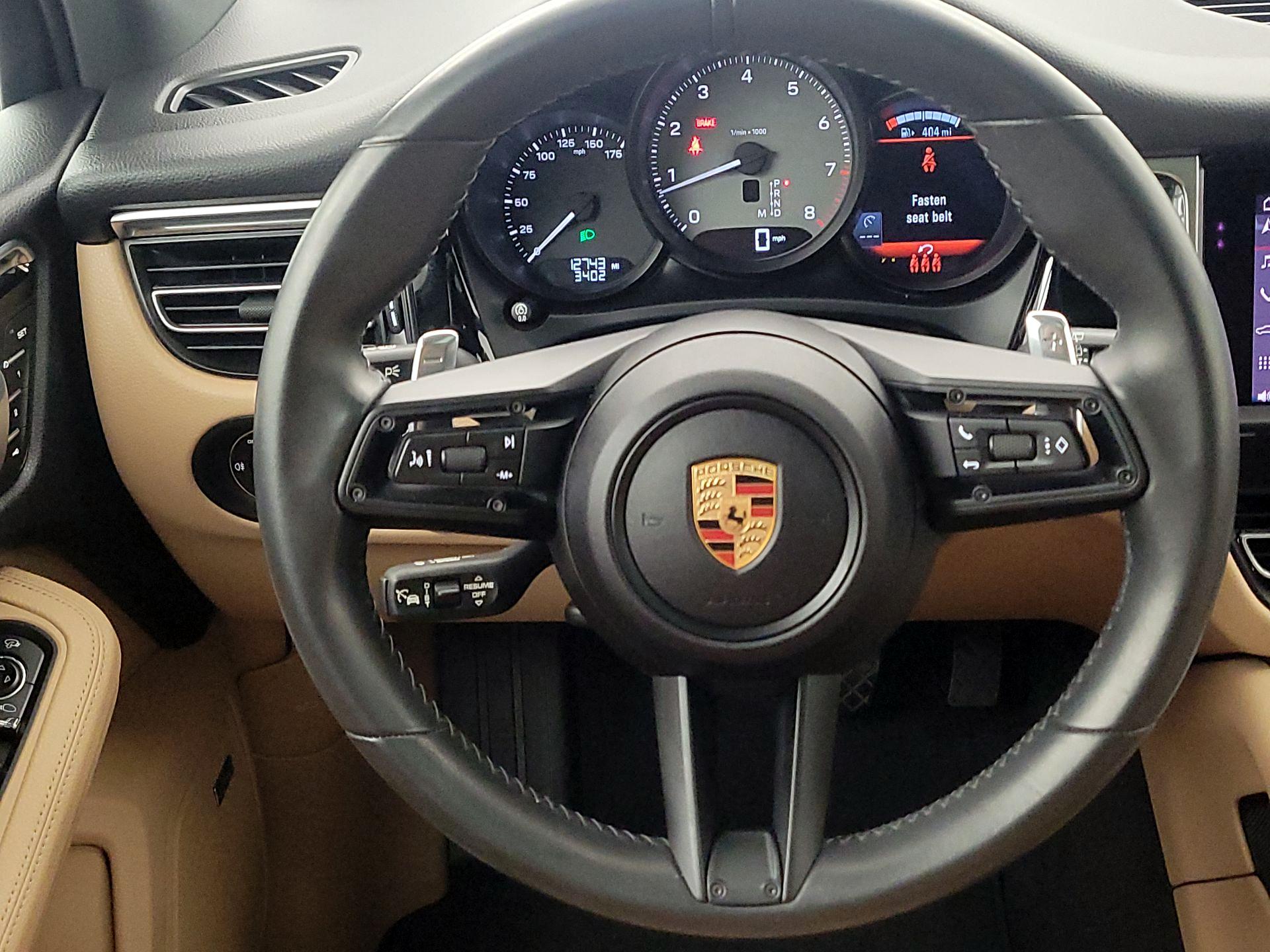 Thumbnail: 2024 Porsche Macan - 10