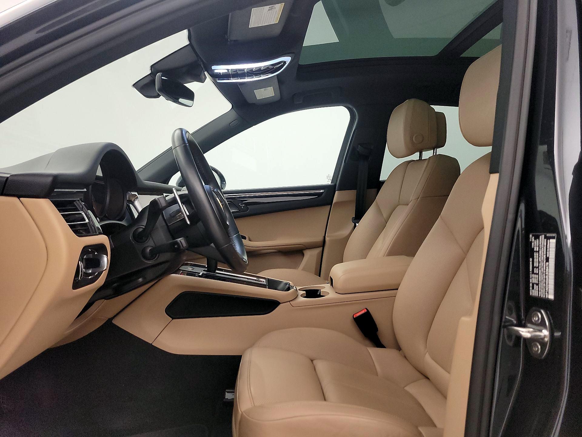 Thumbnail: 2024 Porsche Macan - 20