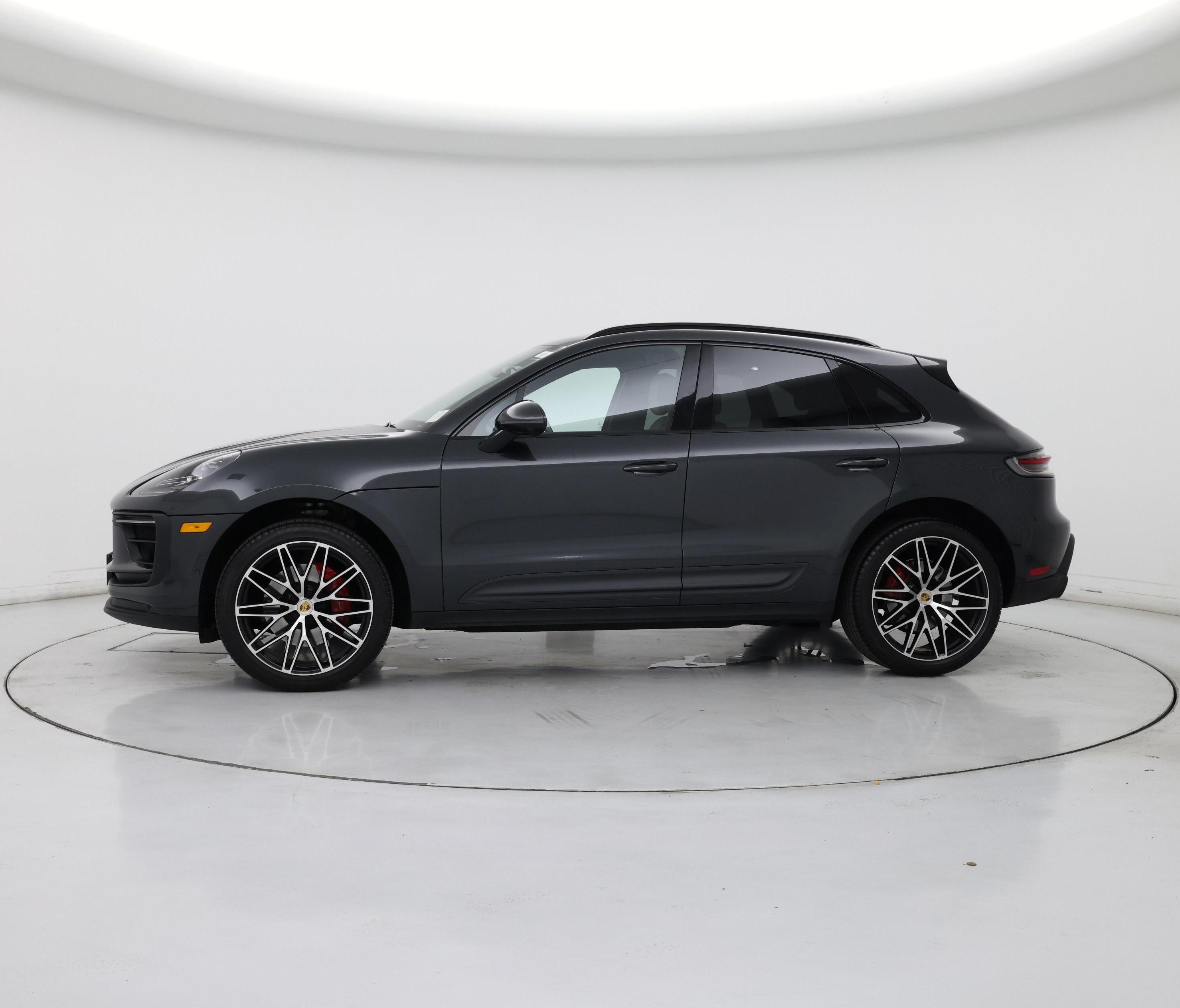 Thumbnail: 2024 Porsche Macan - 3