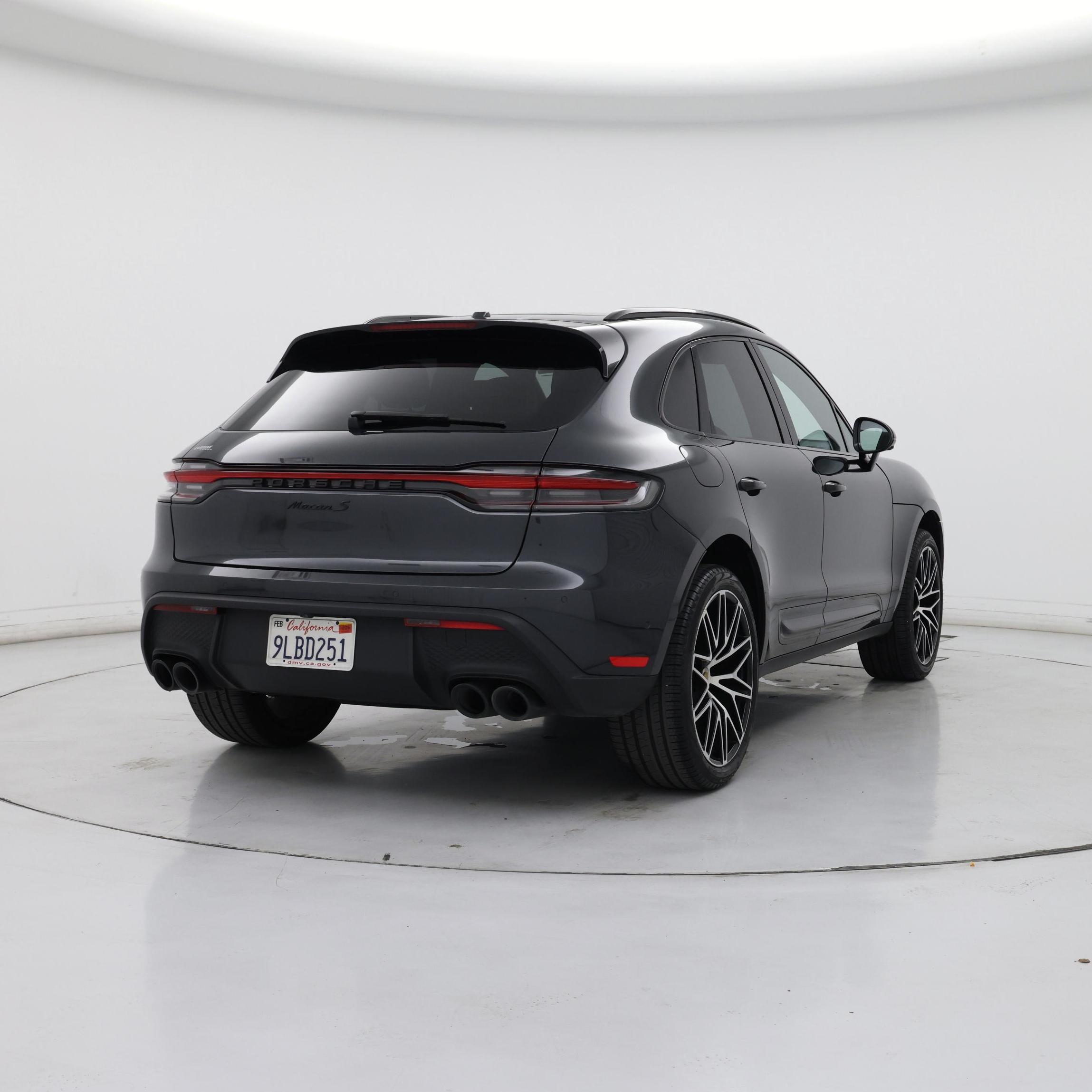 Thumbnail: 2024 Porsche Macan - 8