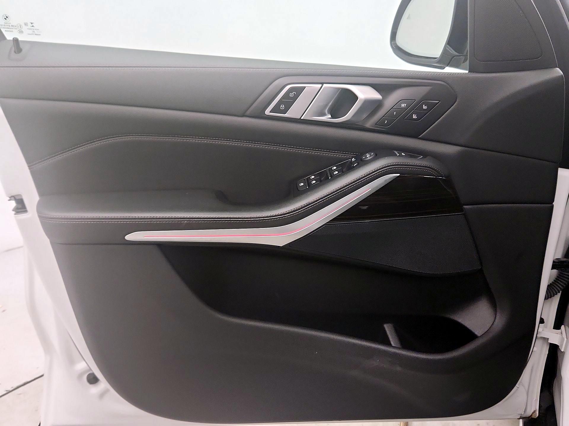 Thumbnail: 2020 BMW X5 - 12