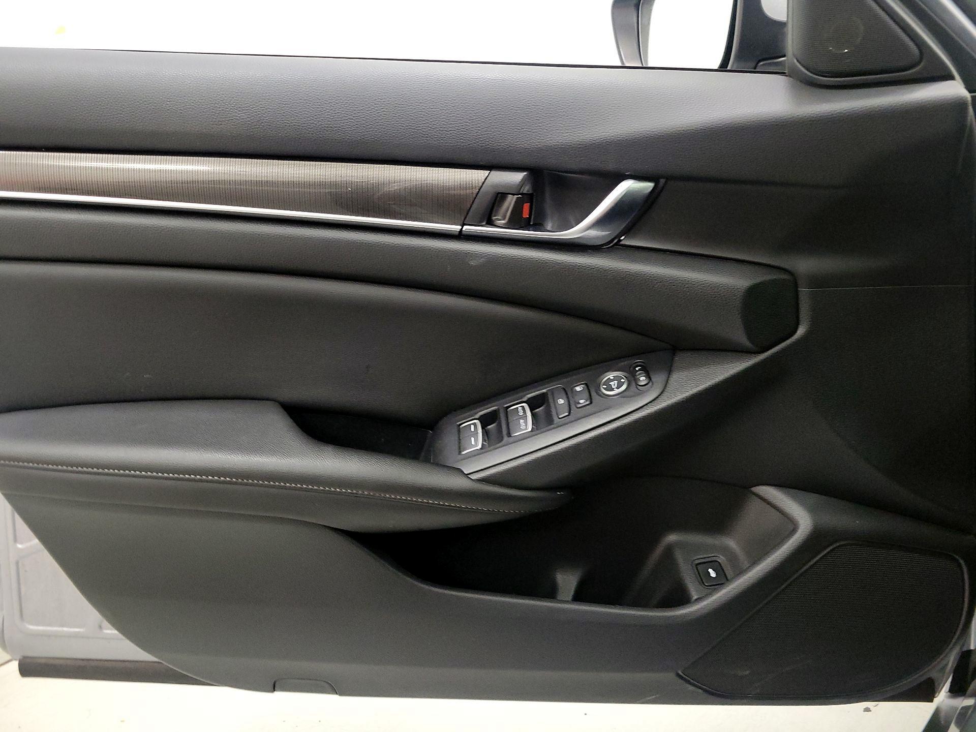 Thumbnail: 2019 Honda Accord - 12