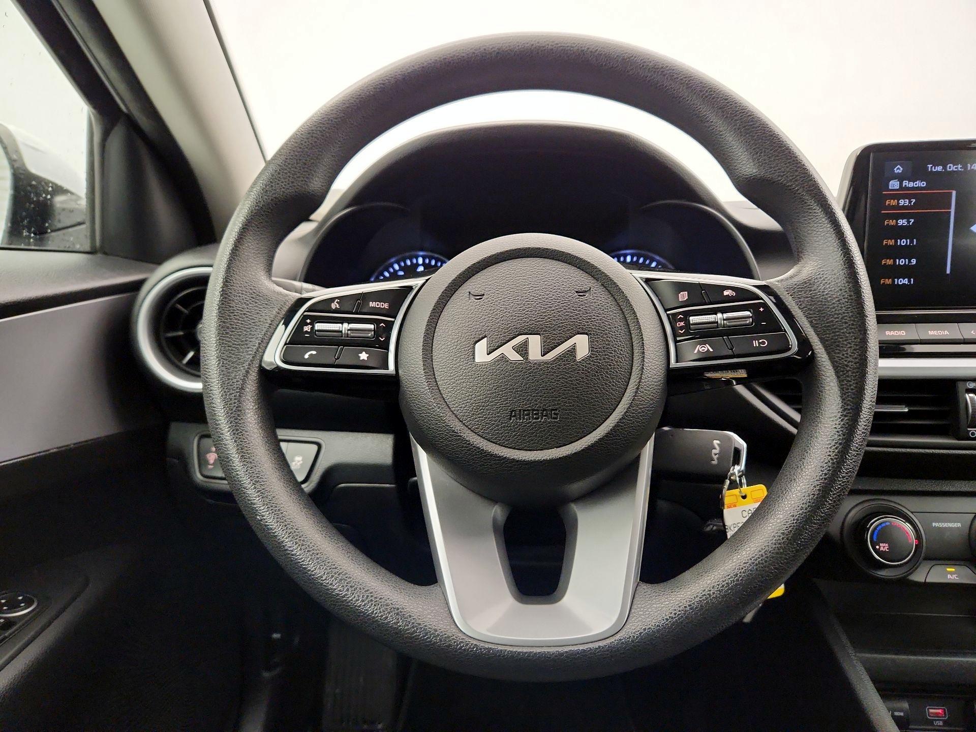 Thumbnail: 2023 Kia Forte - 10