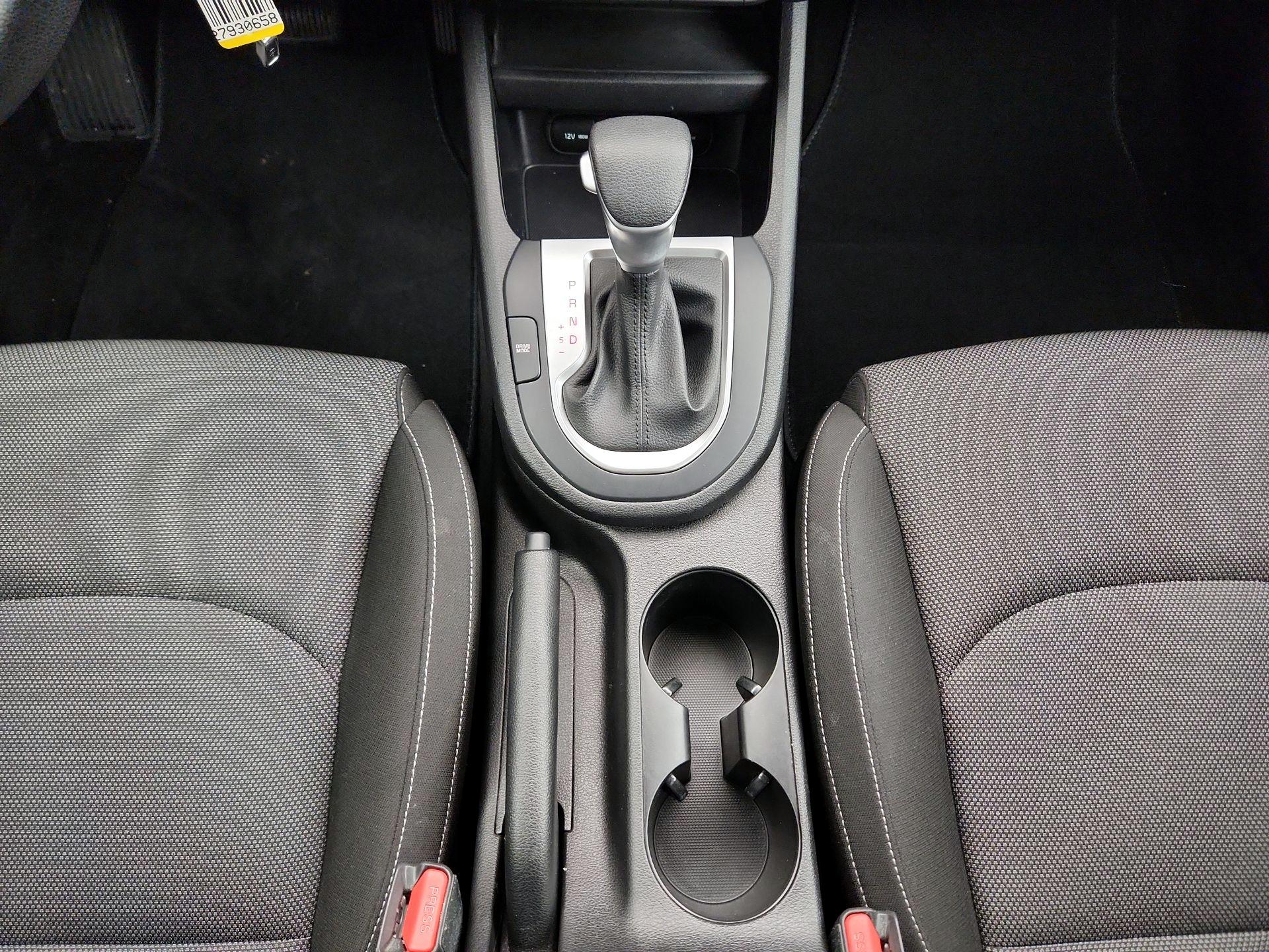 Thumbnail: 2023 Kia Forte - 17