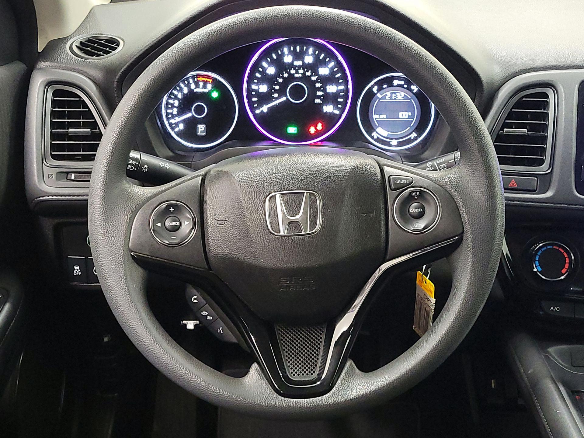 Thumbnail: 2016 Honda HR-V - 10