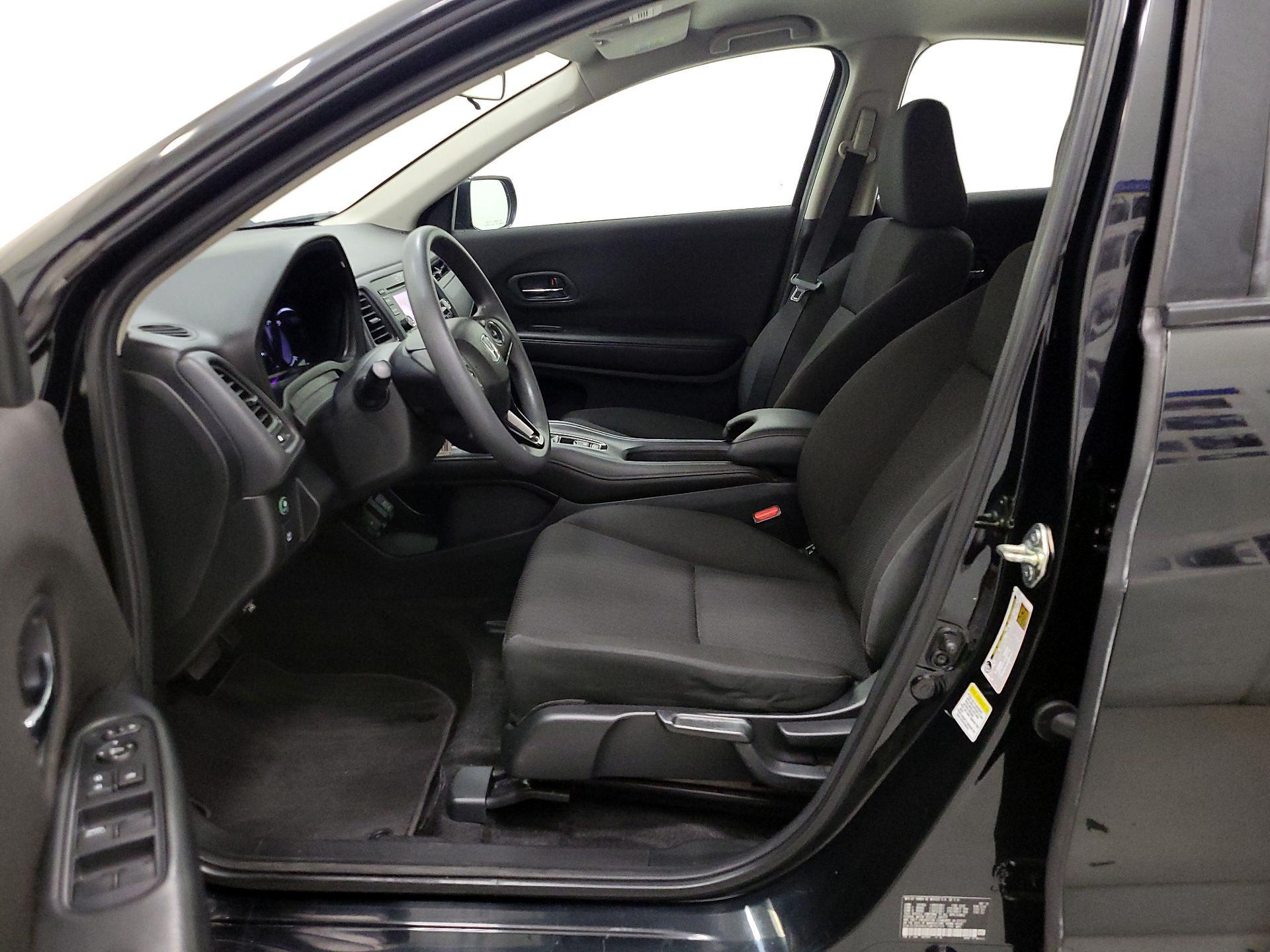 Thumbnail: 2016 Honda HR-V - 11