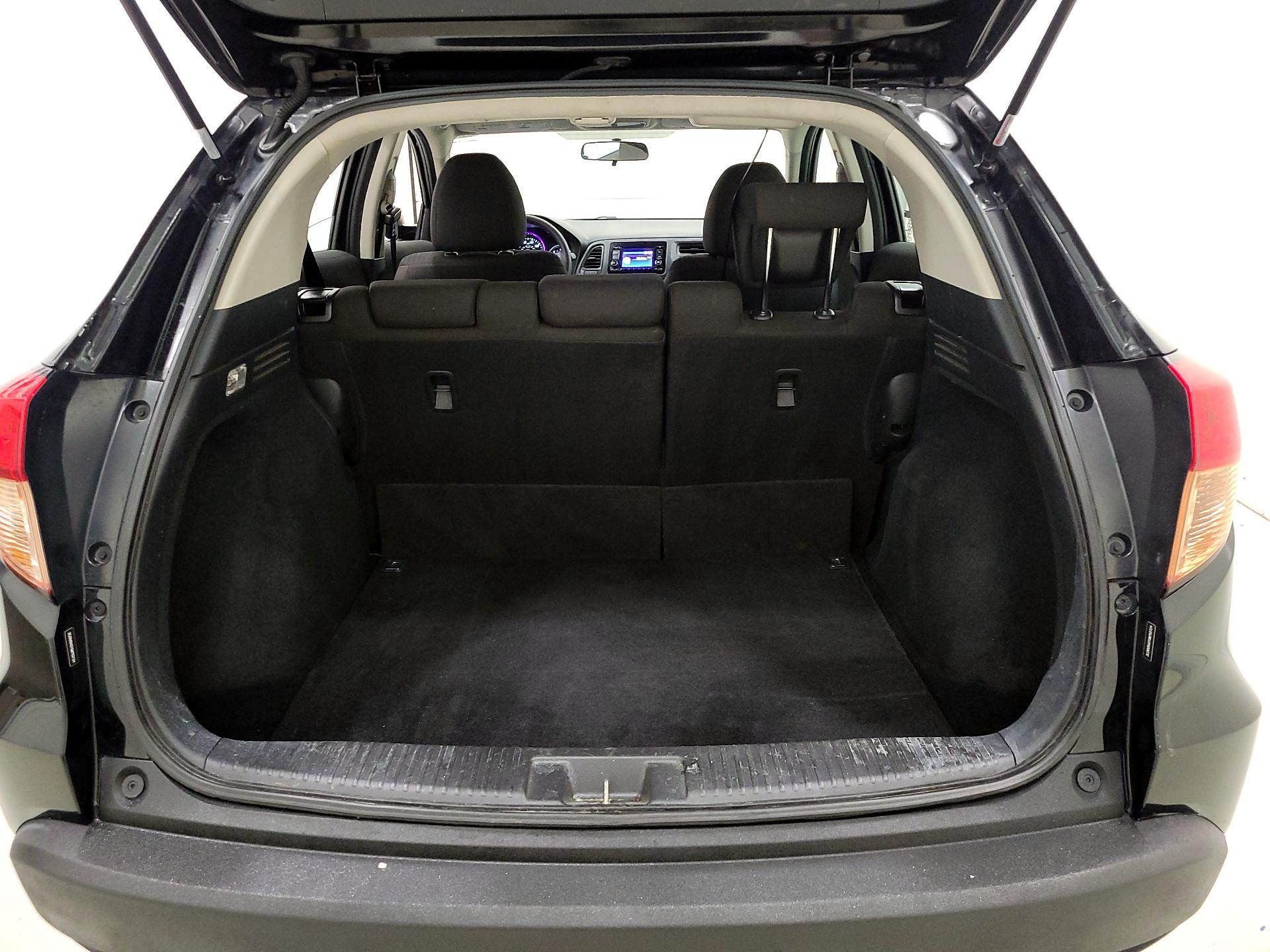 Thumbnail: 2016 Honda HR-V - 20