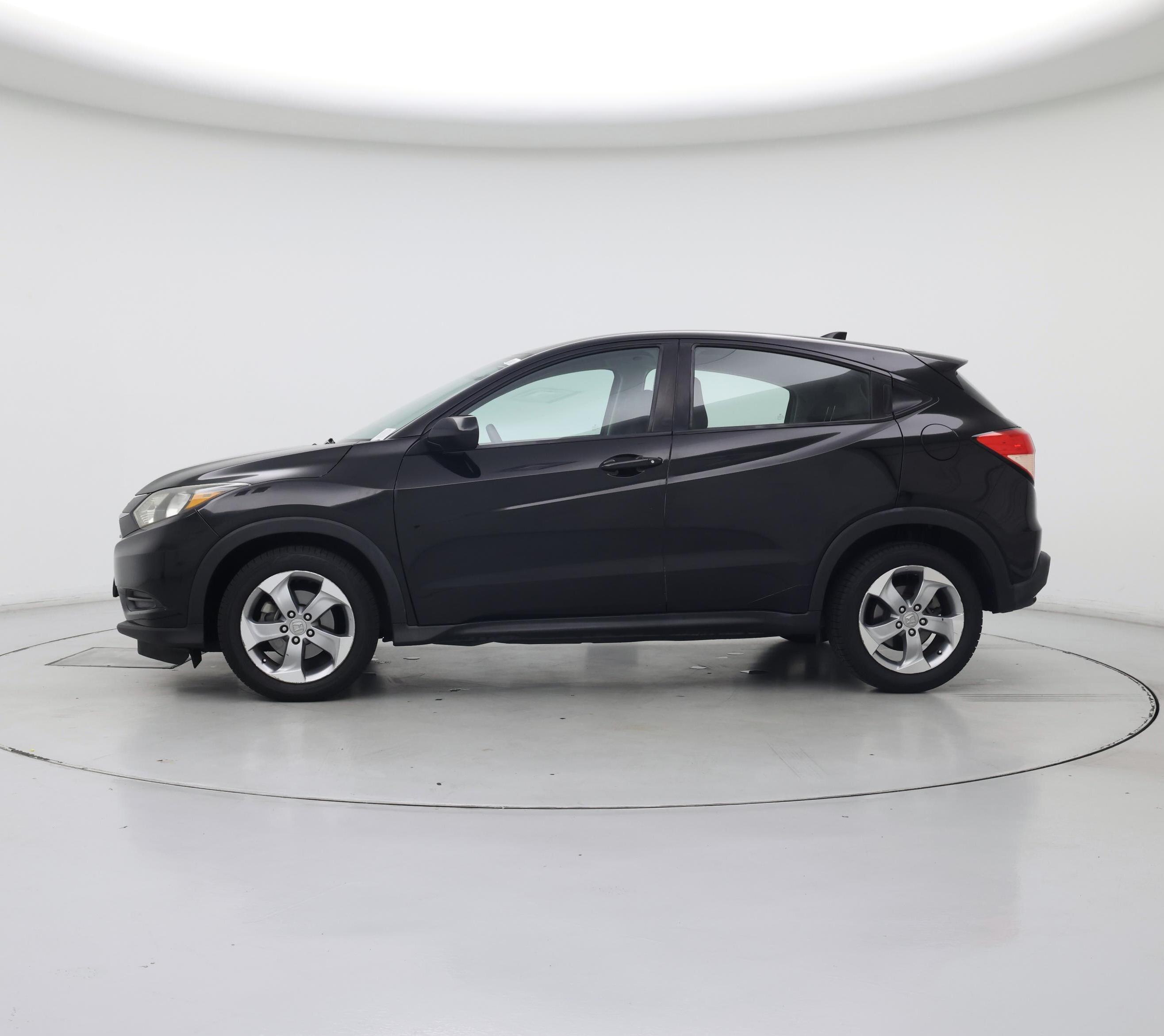 Thumbnail: 2016 Honda HR-V - 3