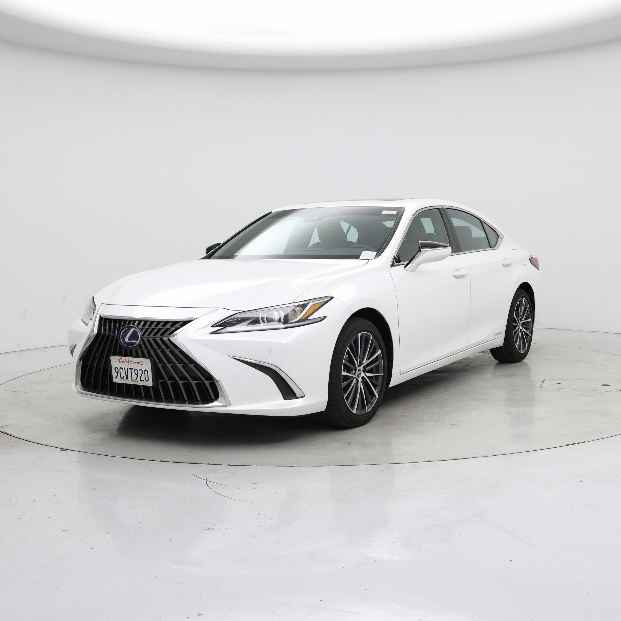 Thumbnail: 2022 Lexus ES - 4