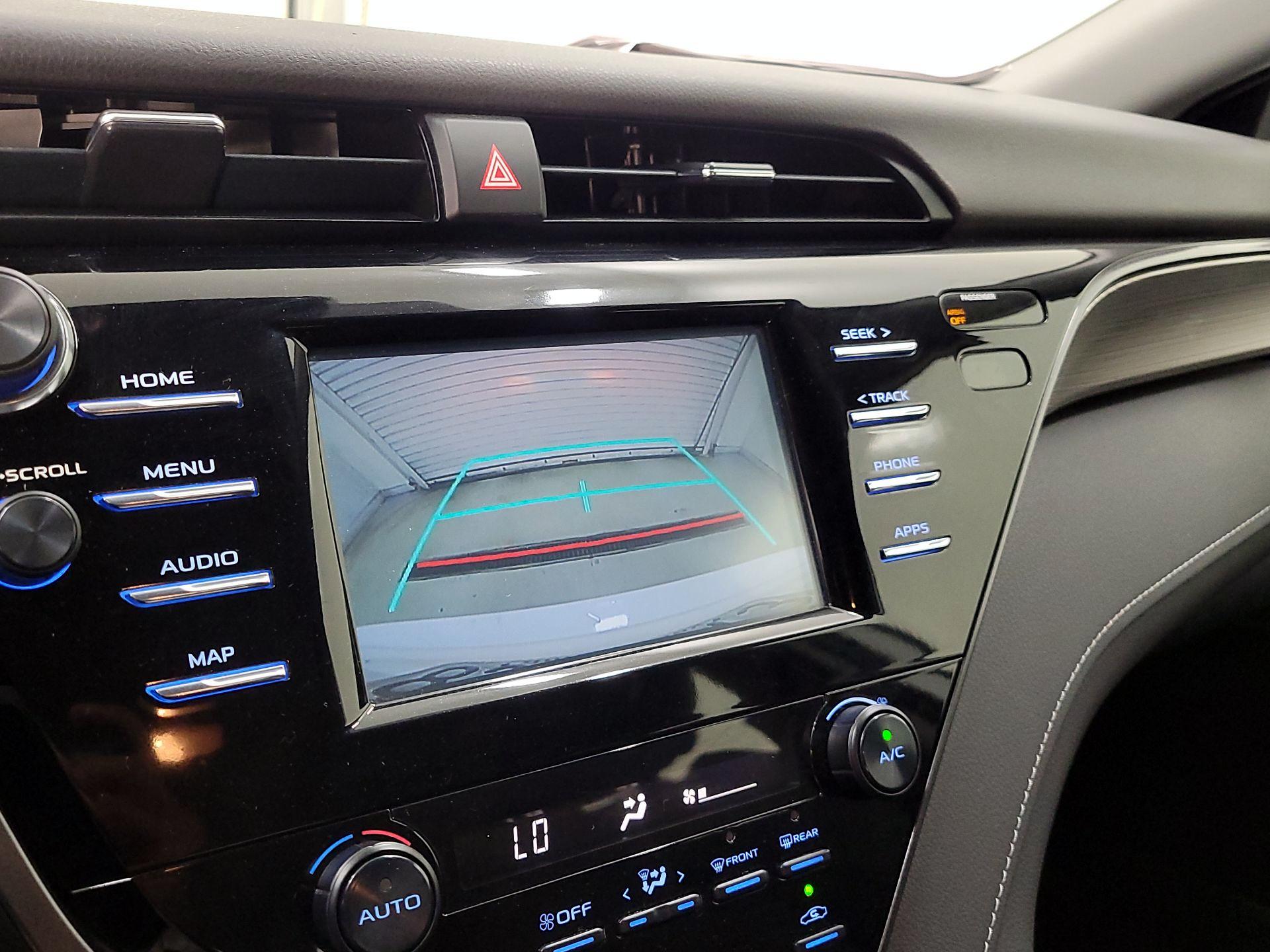 Thumbnail: 2019 Toyota Camry - 14