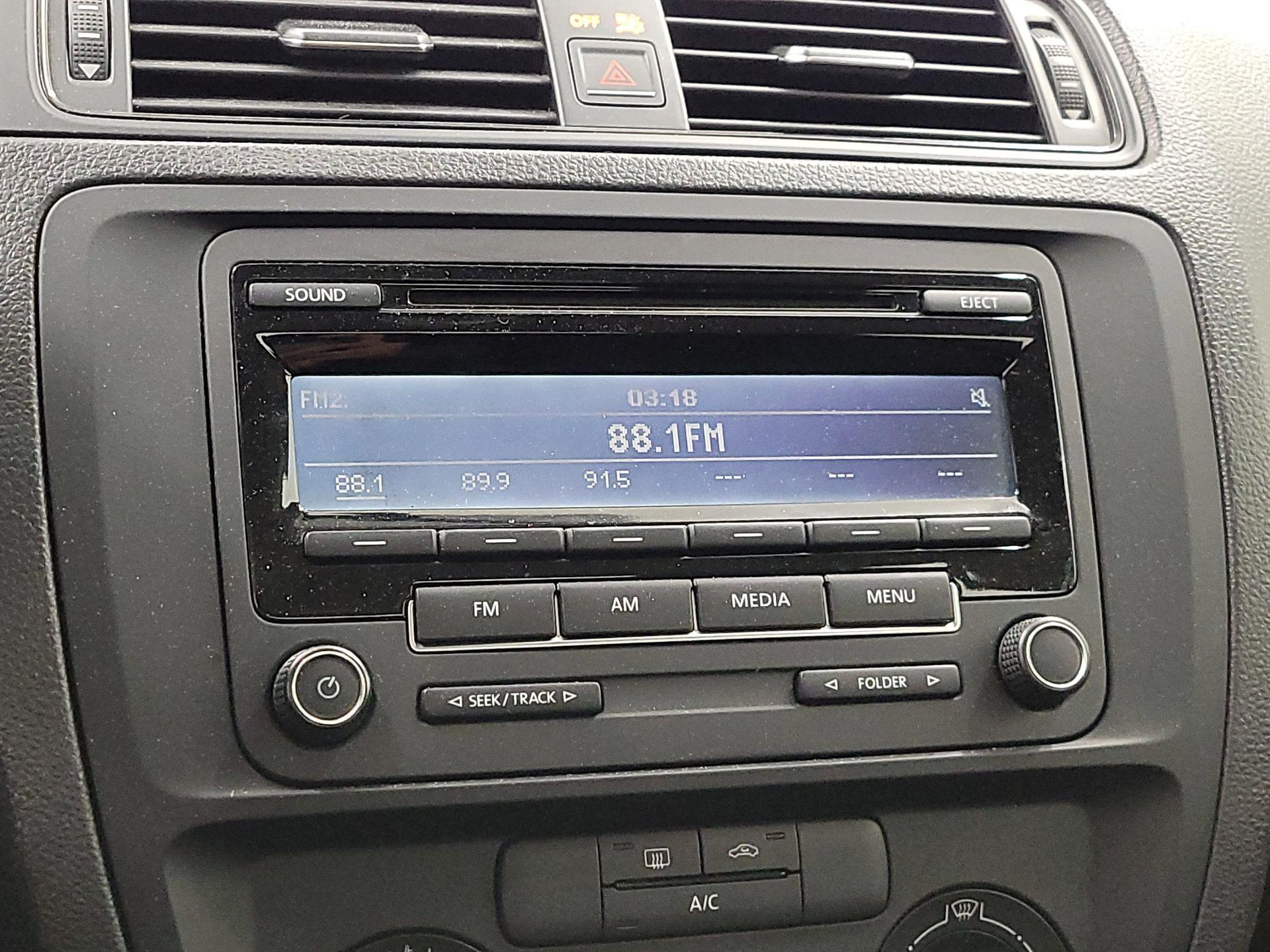 Thumbnail: 2015 Volkswagen Jetta - 14