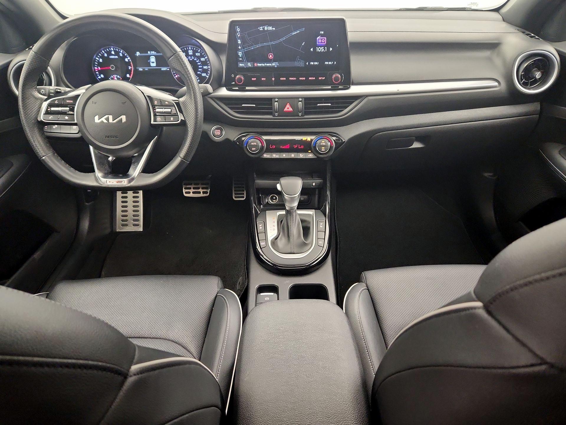 Thumbnail: 2023 Kia Forte - 9