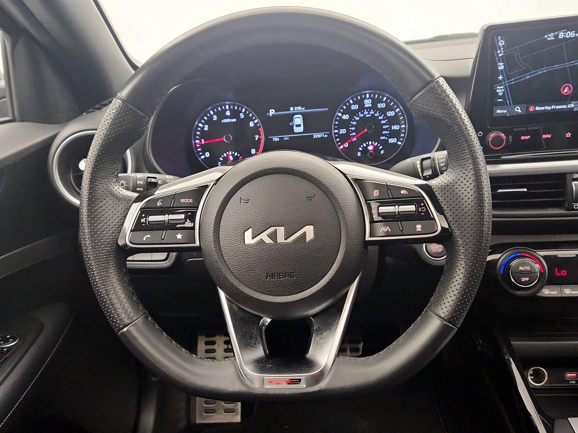 Thumbnail: 2023 Kia Forte - 10