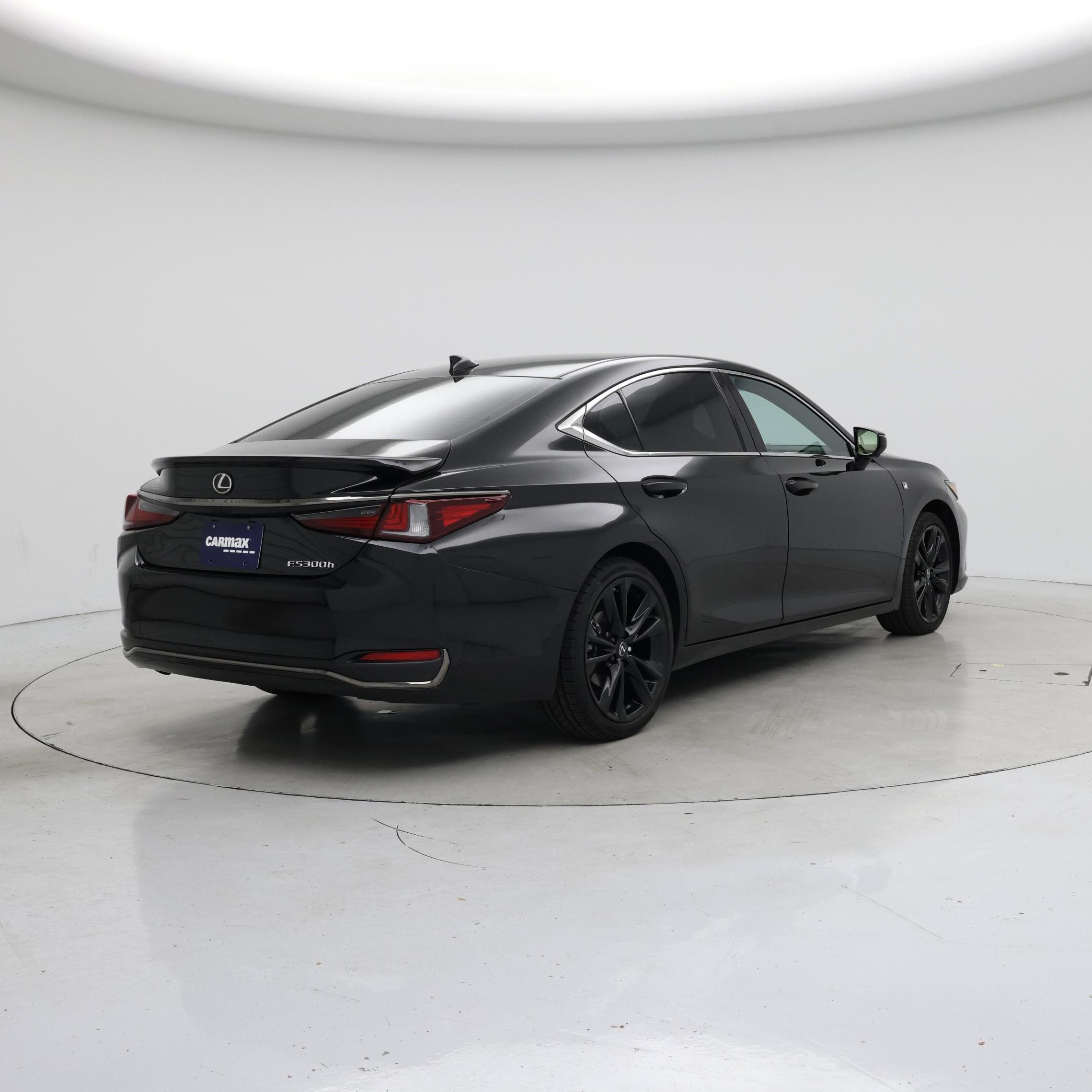 Thumbnail: 2024 Lexus ES - 8