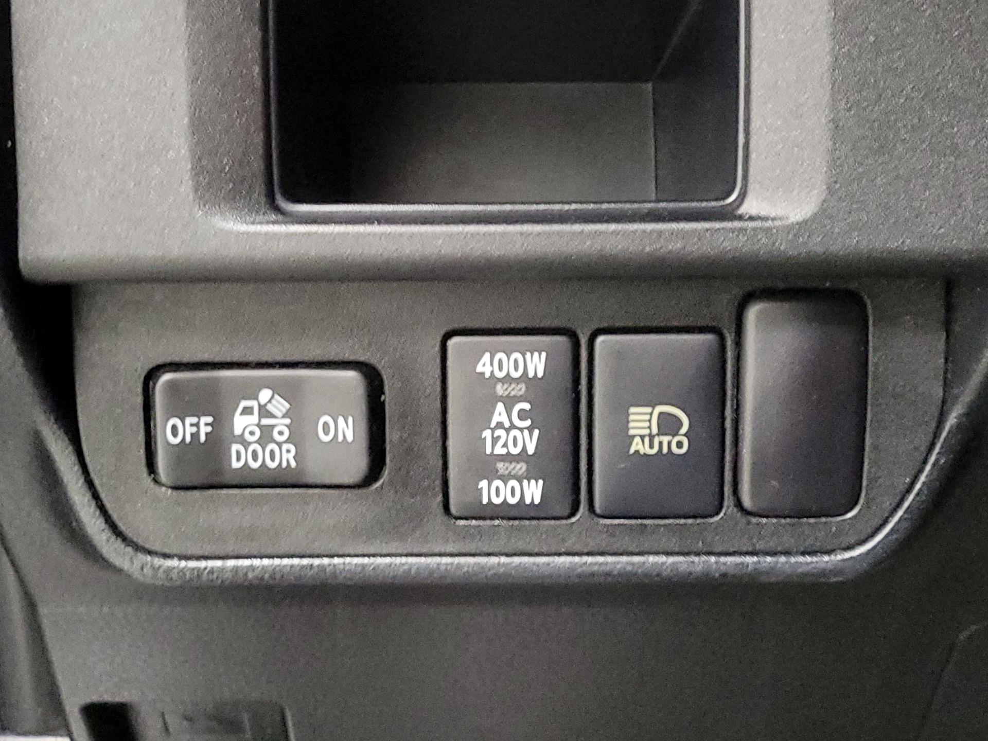 Thumbnail: 2019 Toyota Tacoma - 13