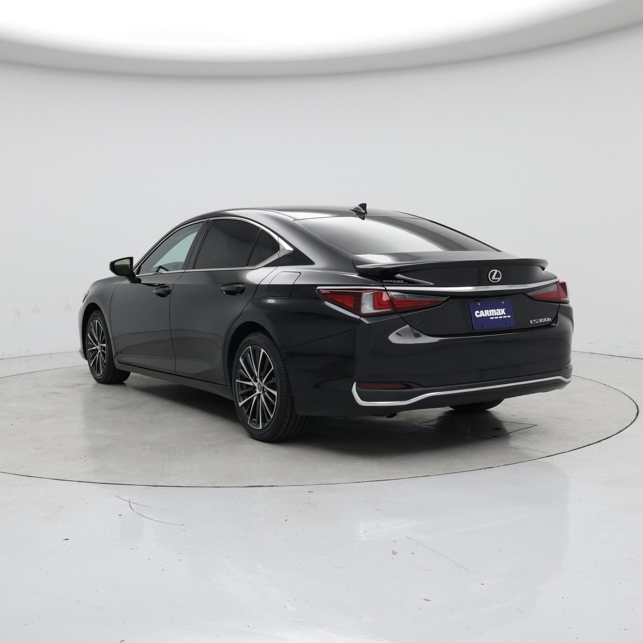 Thumbnail: 2024 Lexus ES - 2