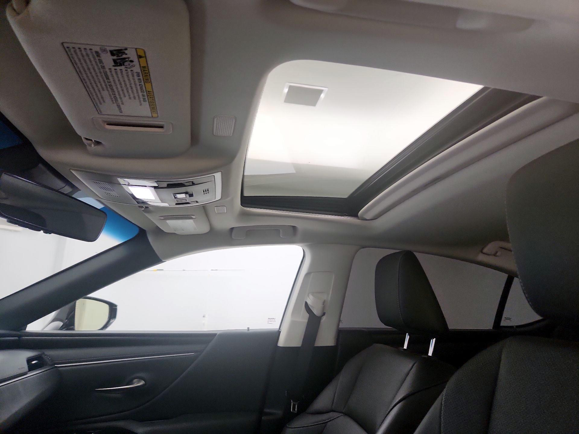 Thumbnail: 2024 Lexus ES - 19