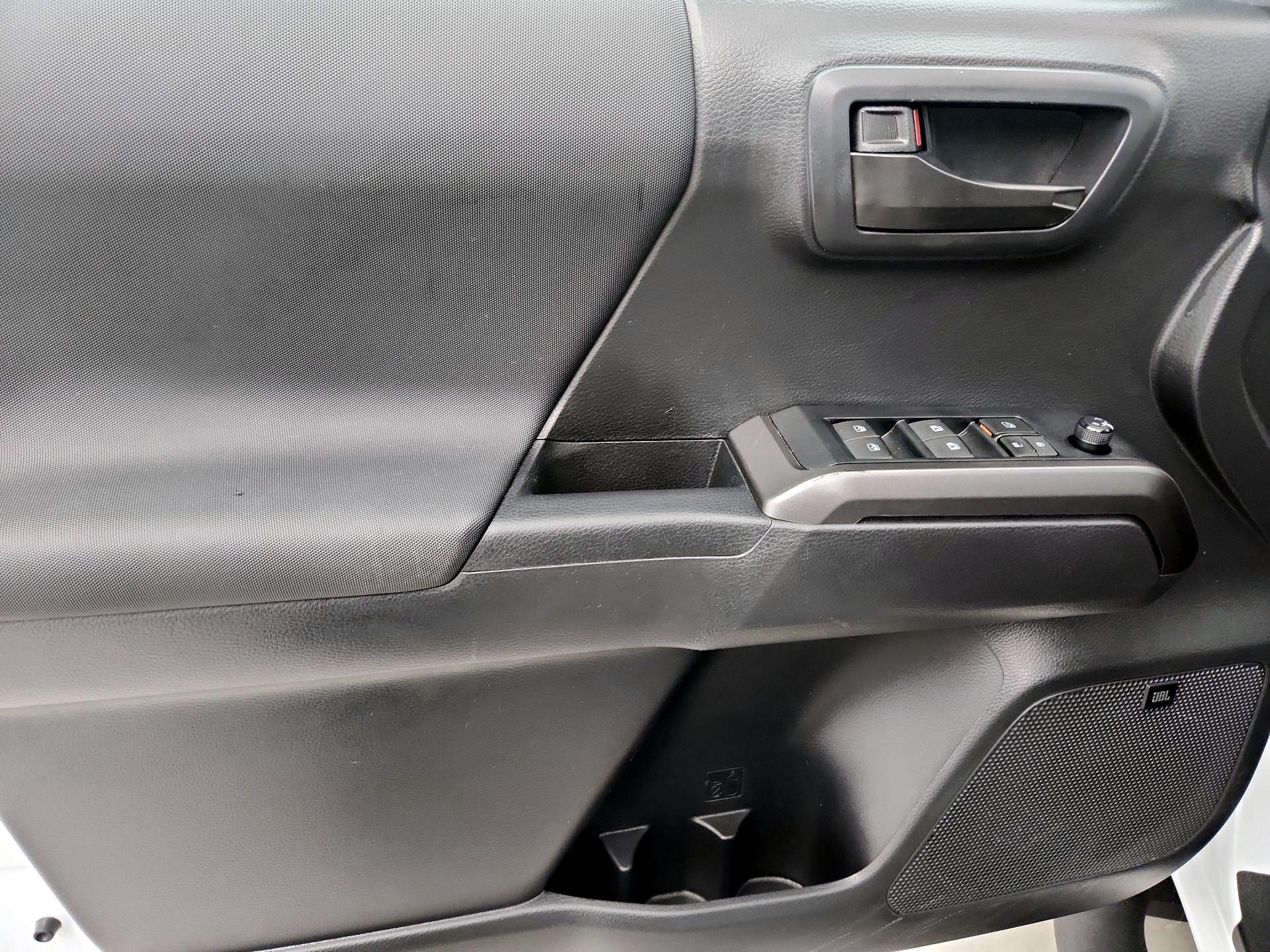 Thumbnail: 2022 Toyota Tacoma - 12