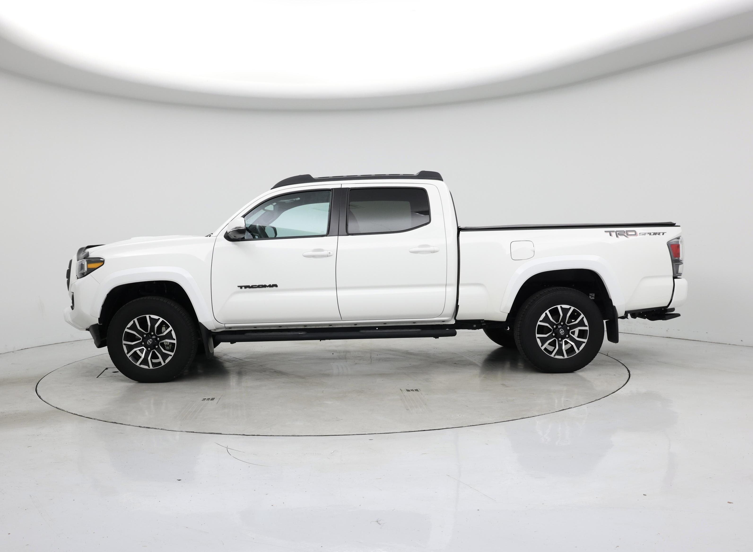 Thumbnail: 2022 Toyota Tacoma - 3