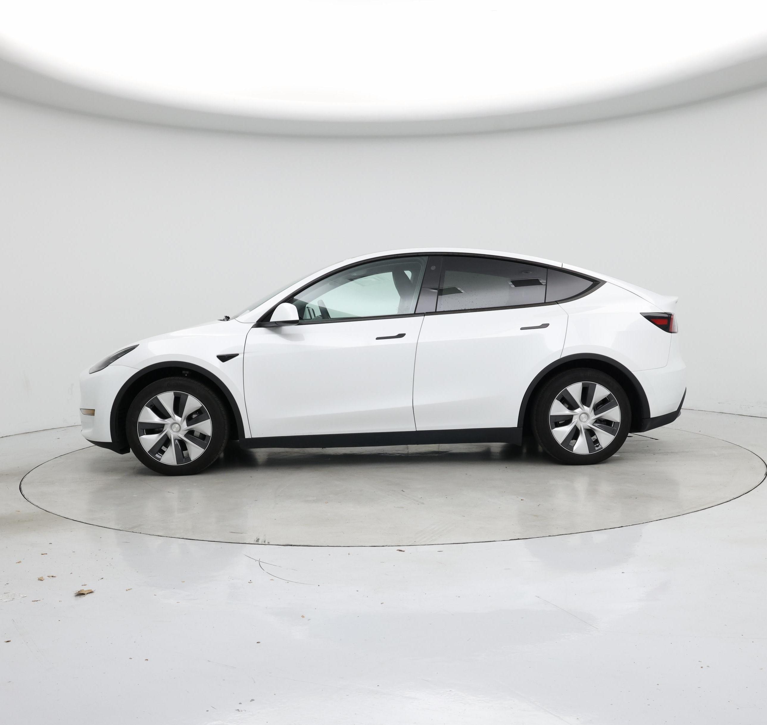 Thumbnail: 2023 Tesla Model Y - 3