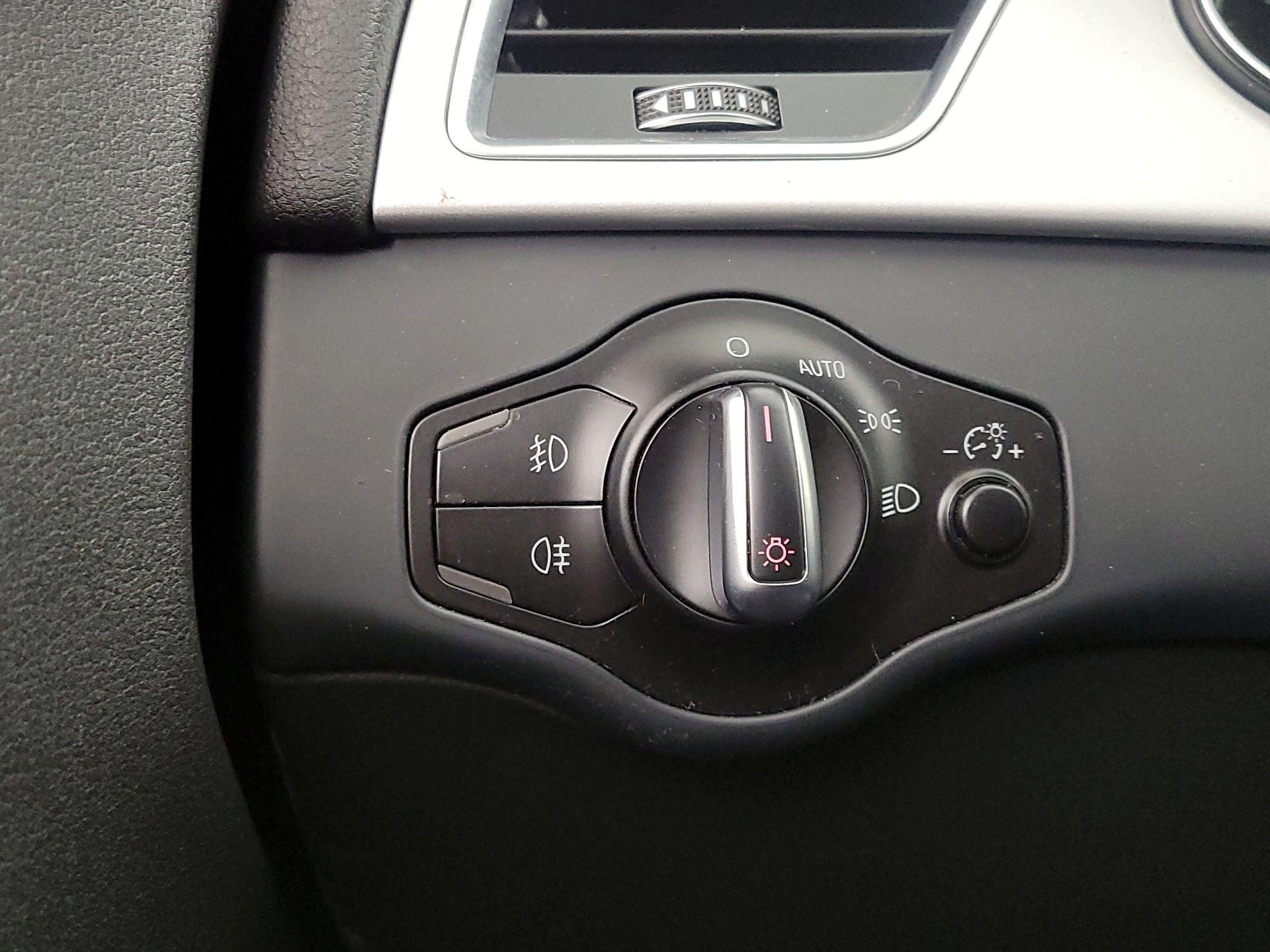 Thumbnail: 2016 Audi A4 - 13