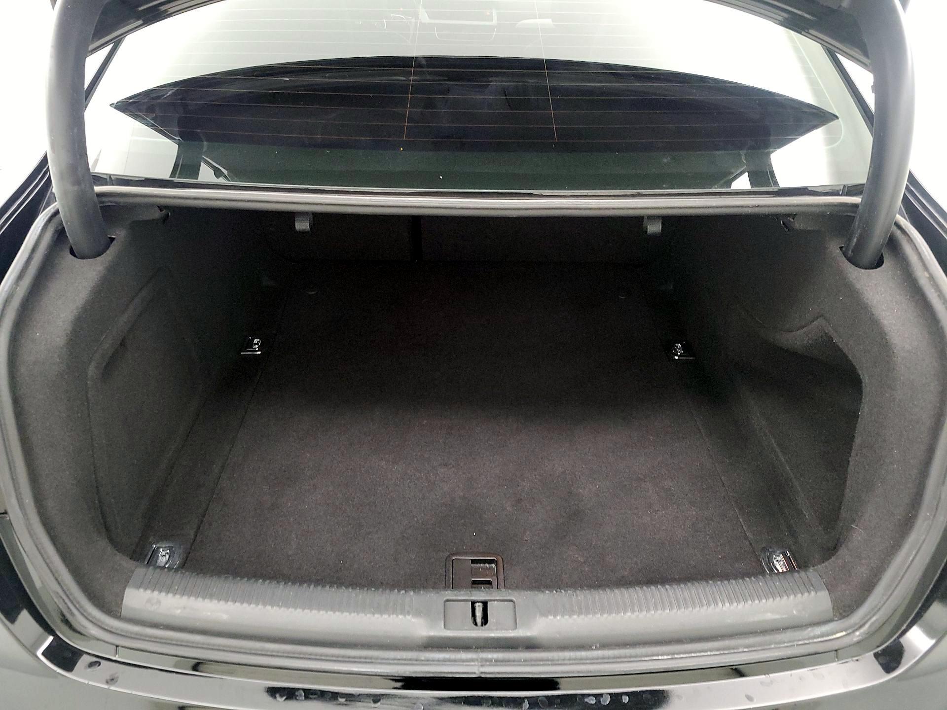 Thumbnail: 2016 Audi A4 - 20