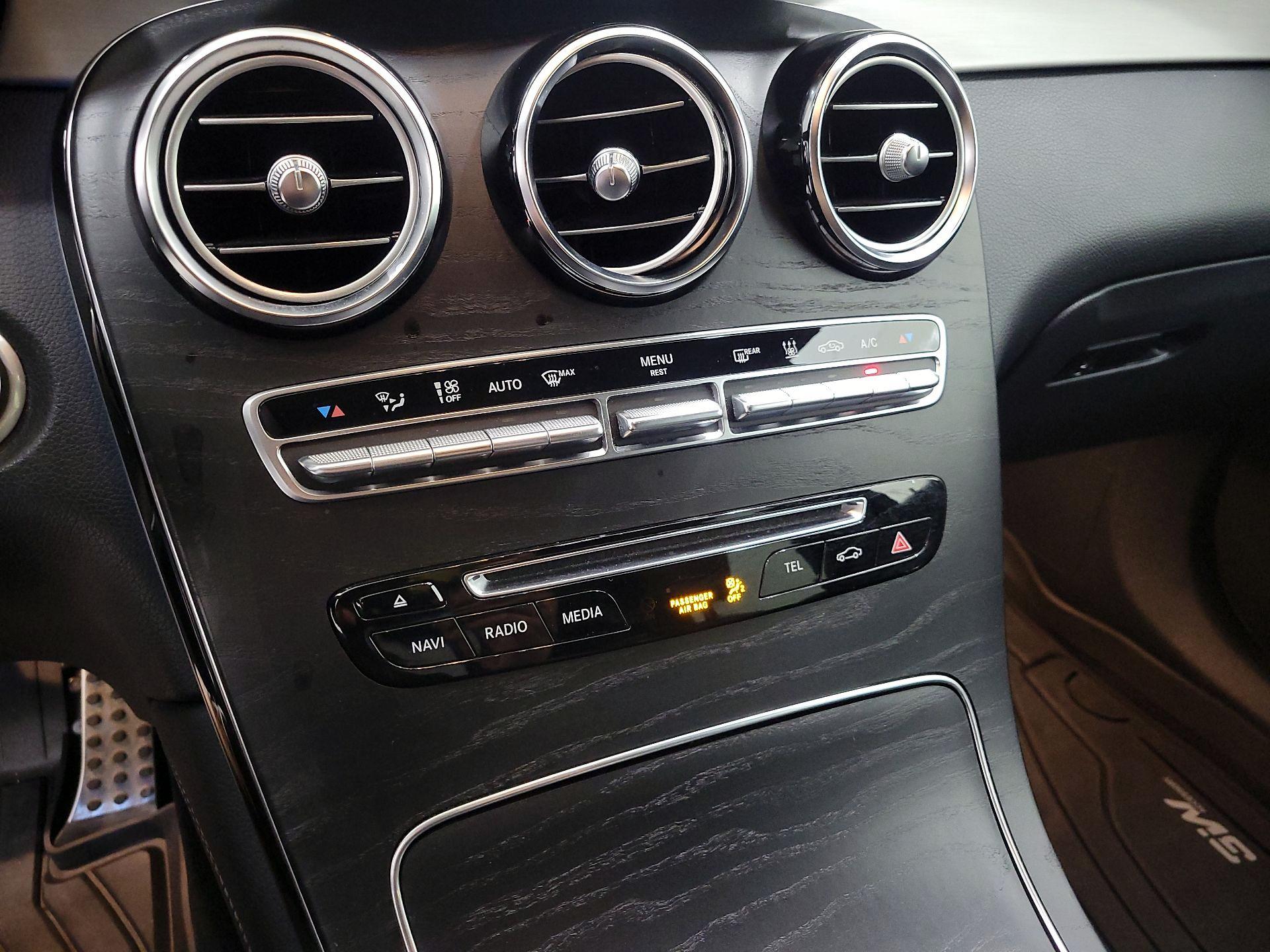 Thumbnail: 2019 Mercedes-Benz GLC - 17