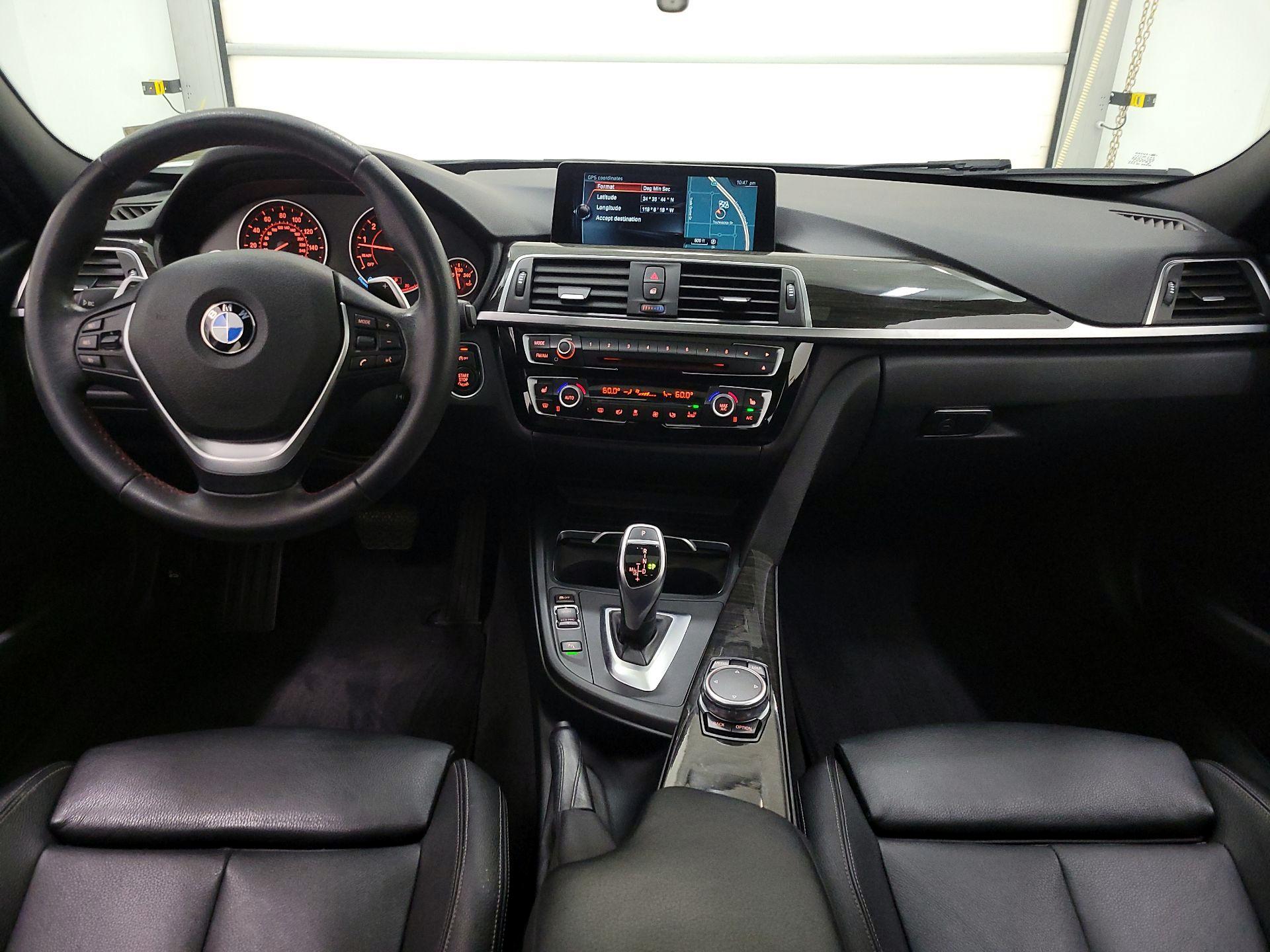 Thumbnail: 2017 BMW 3 Series - 9
