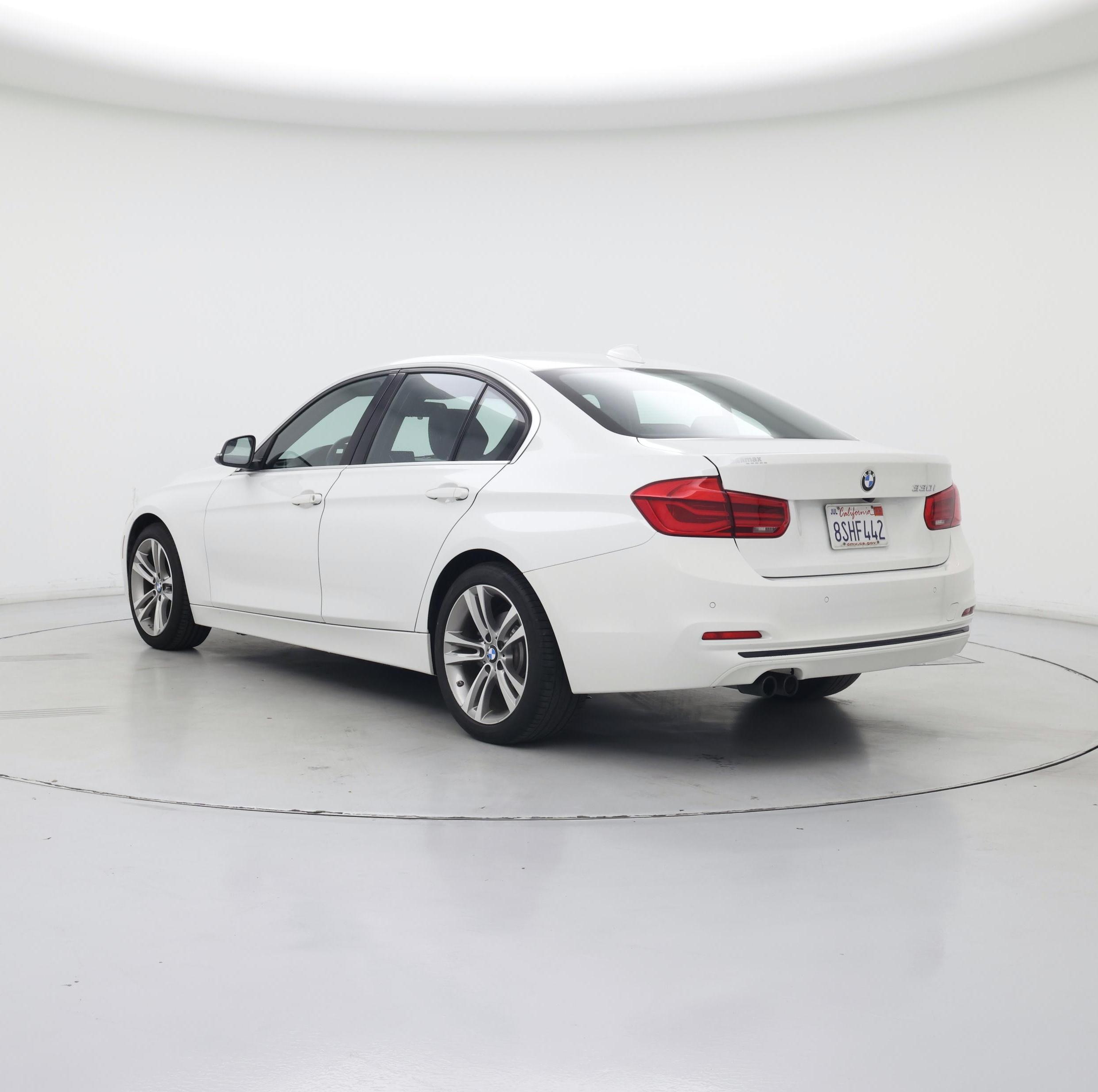 Thumbnail: 2017 BMW 3 Series - 2