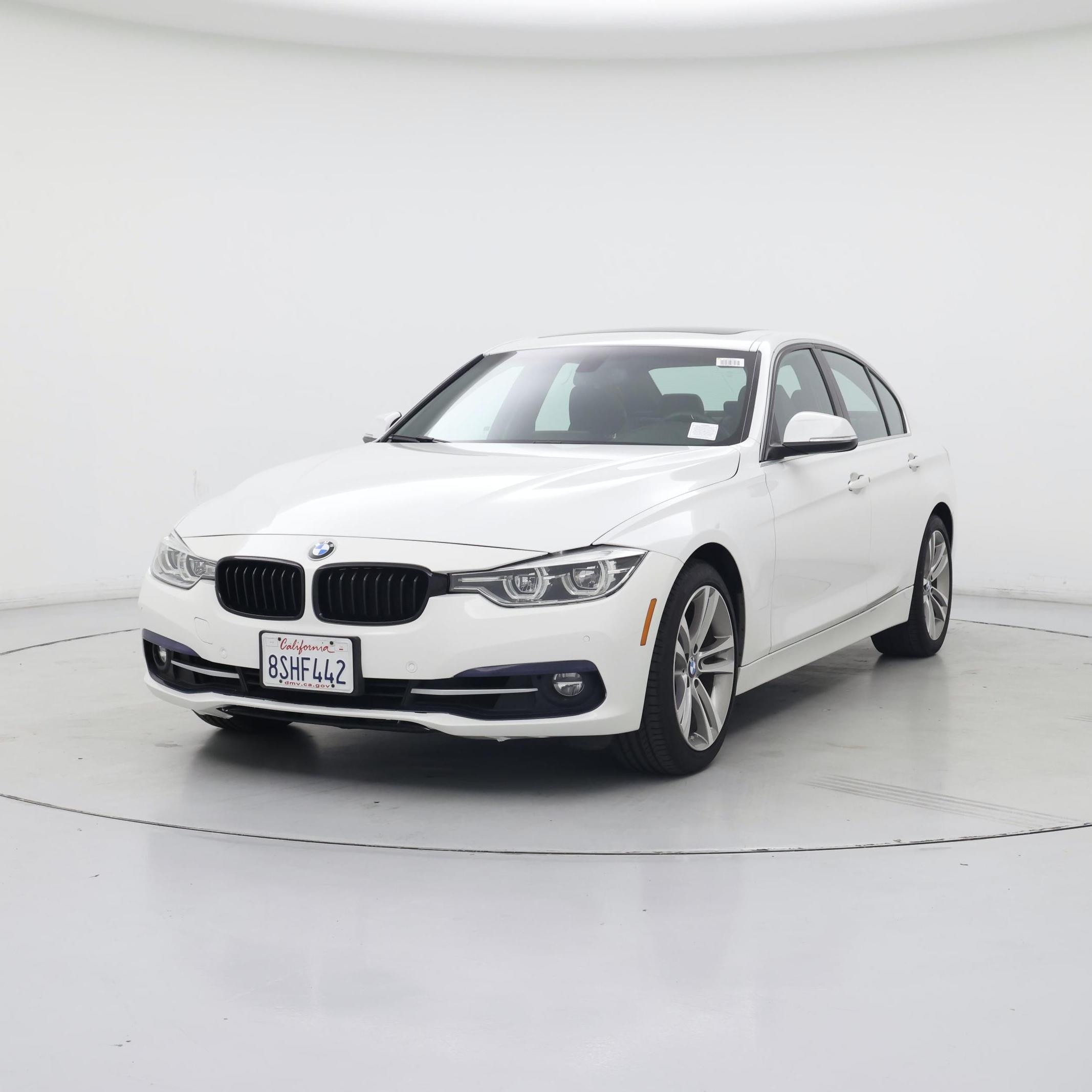 Thumbnail: 2017 BMW 3 Series - 4