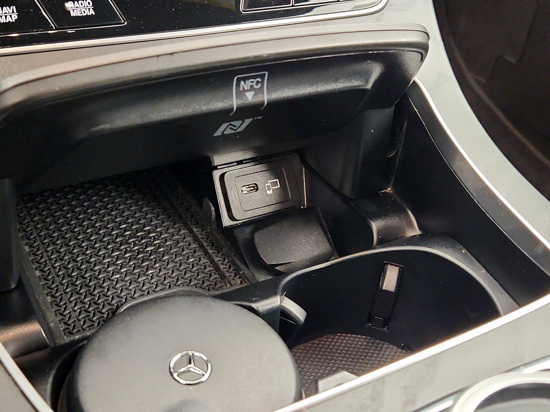 Thumbnail: 2023 Mercedes-Benz E-Class - 19
