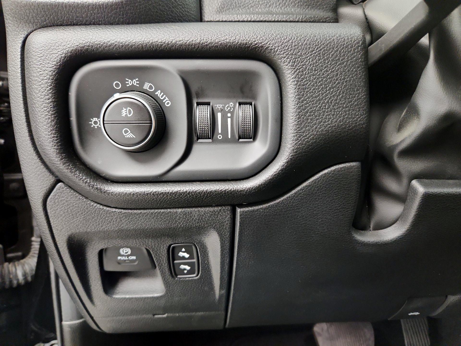 Thumbnail: 2024 RAM 1500 - 13