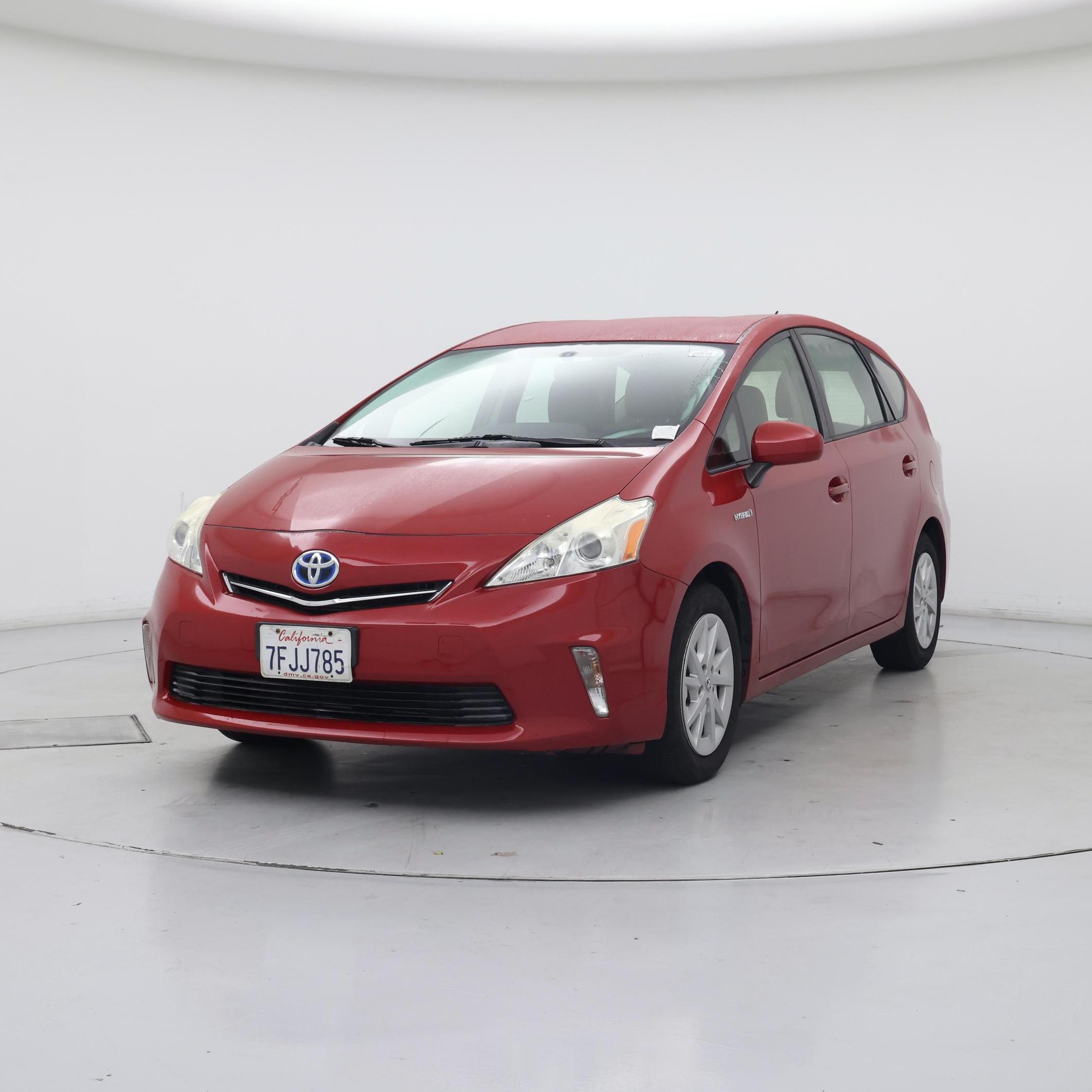 Thumbnail: 2014 Toyota Prius v - 4