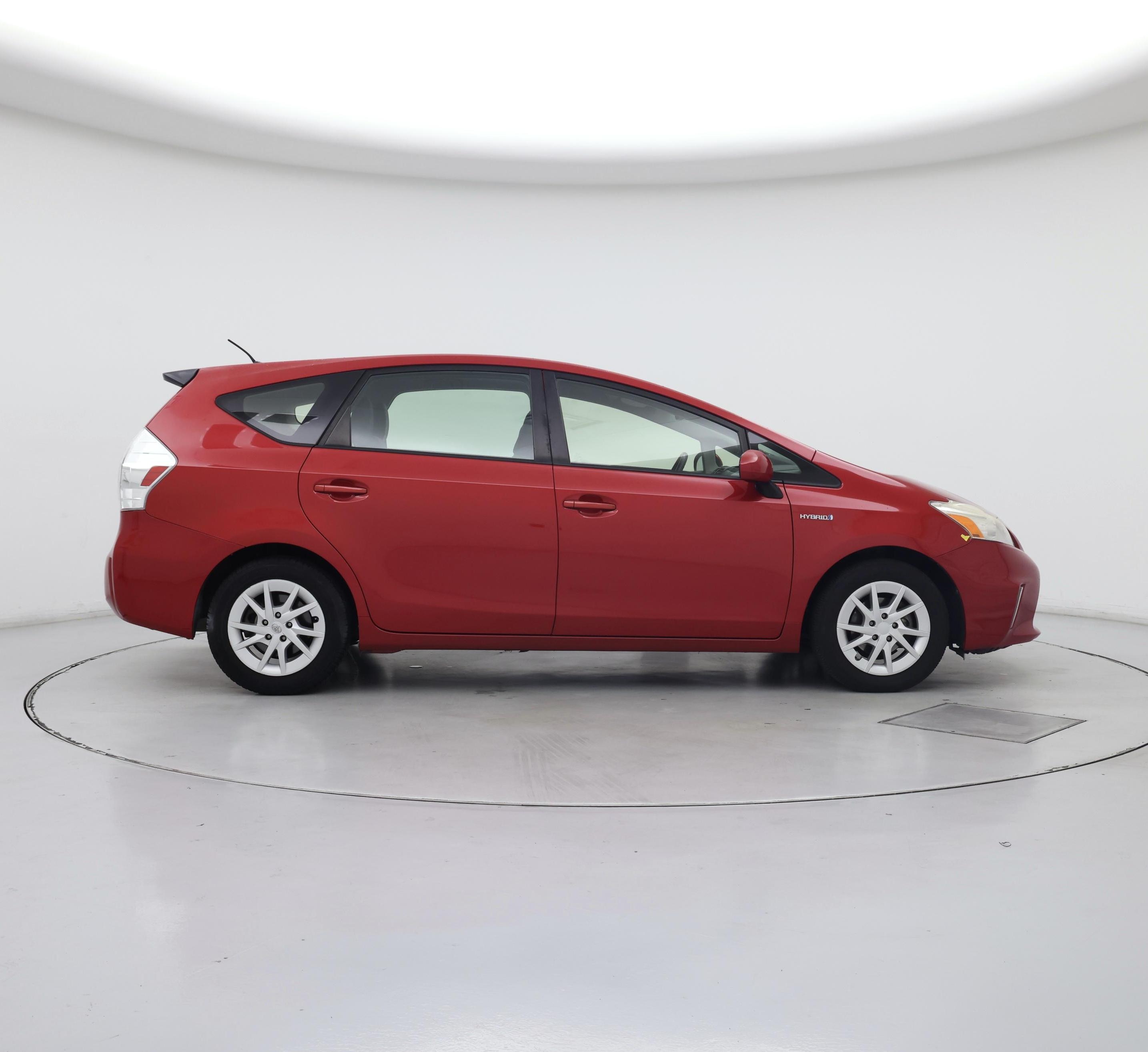 Thumbnail: 2014 Toyota Prius v - 7