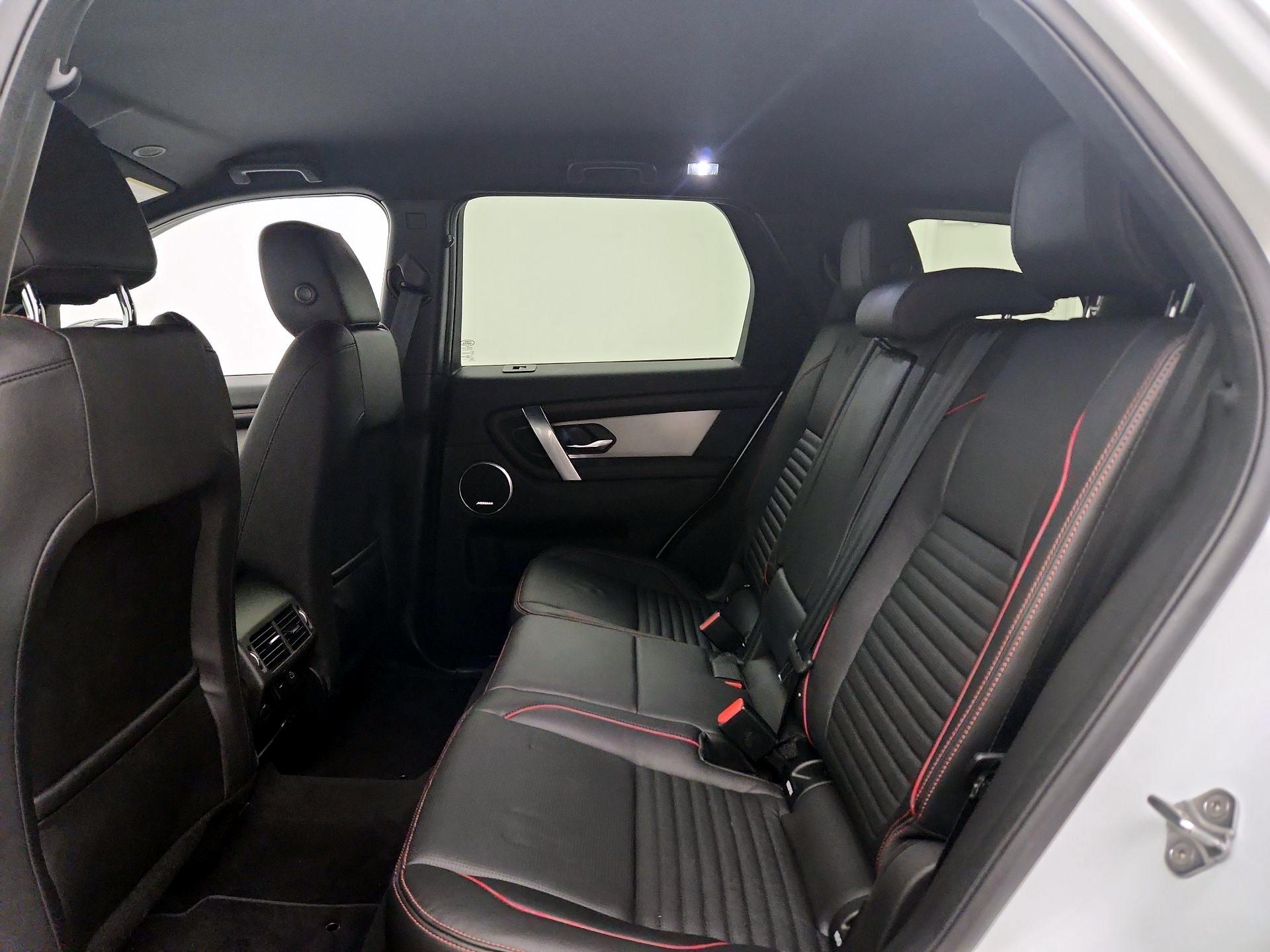 Thumbnail: 2022 Land Rover Discovery Sport - 20