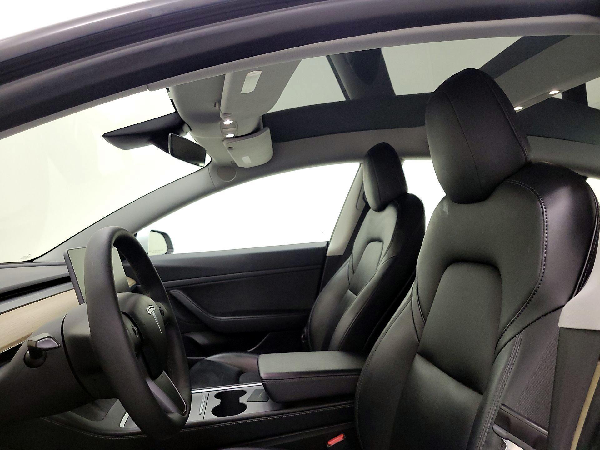Thumbnail: 2021 Tesla Model 3 - 18