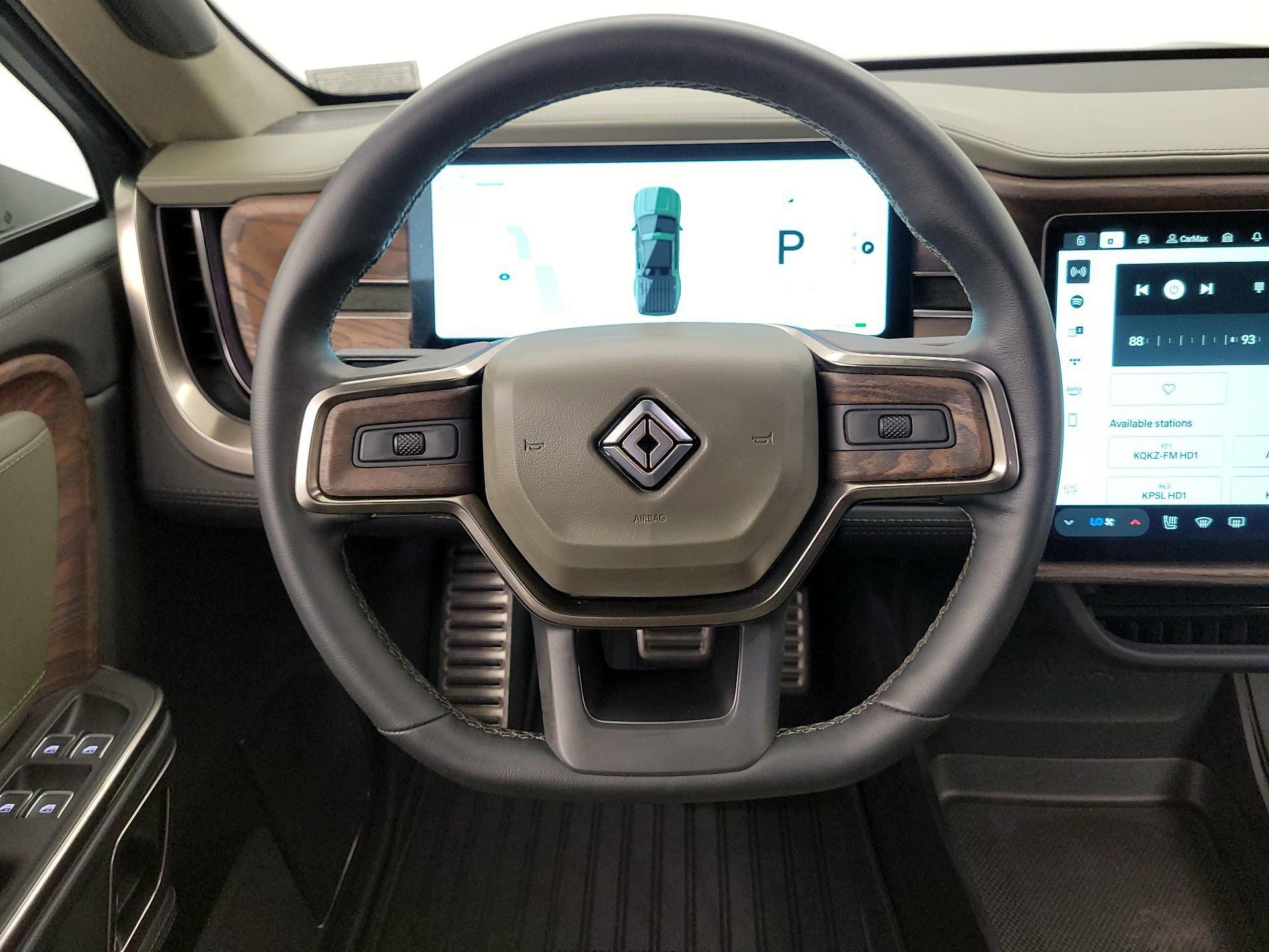 Thumbnail: 2022 Rivian R1T - 10