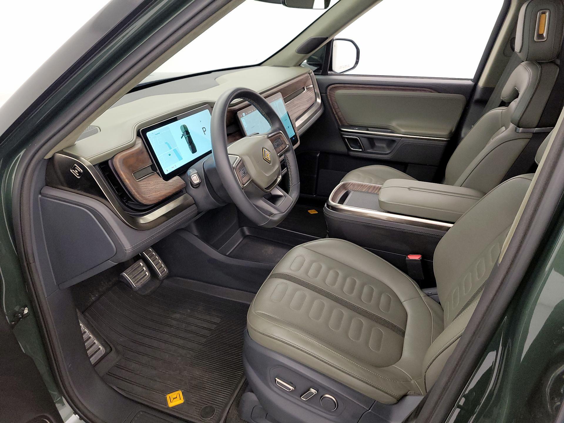 Thumbnail: 2022 Rivian R1T - 11