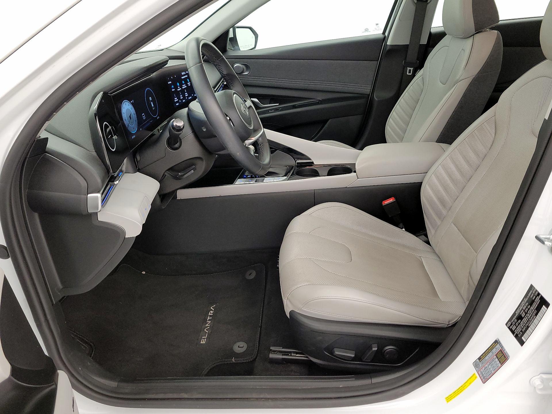 Thumbnail: 2021 Hyundai Elantra - 11
