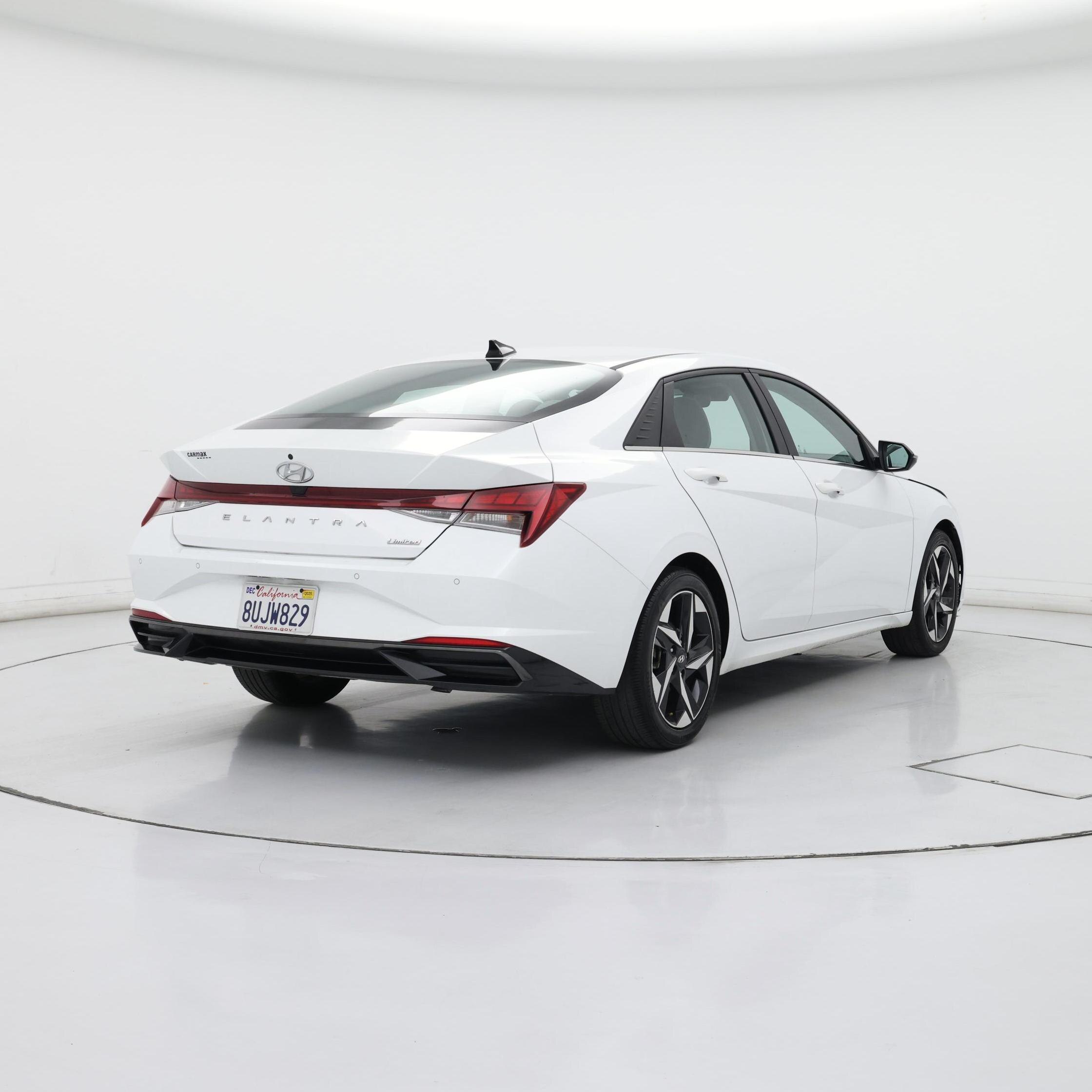 Thumbnail: 2021 Hyundai Elantra - 8
