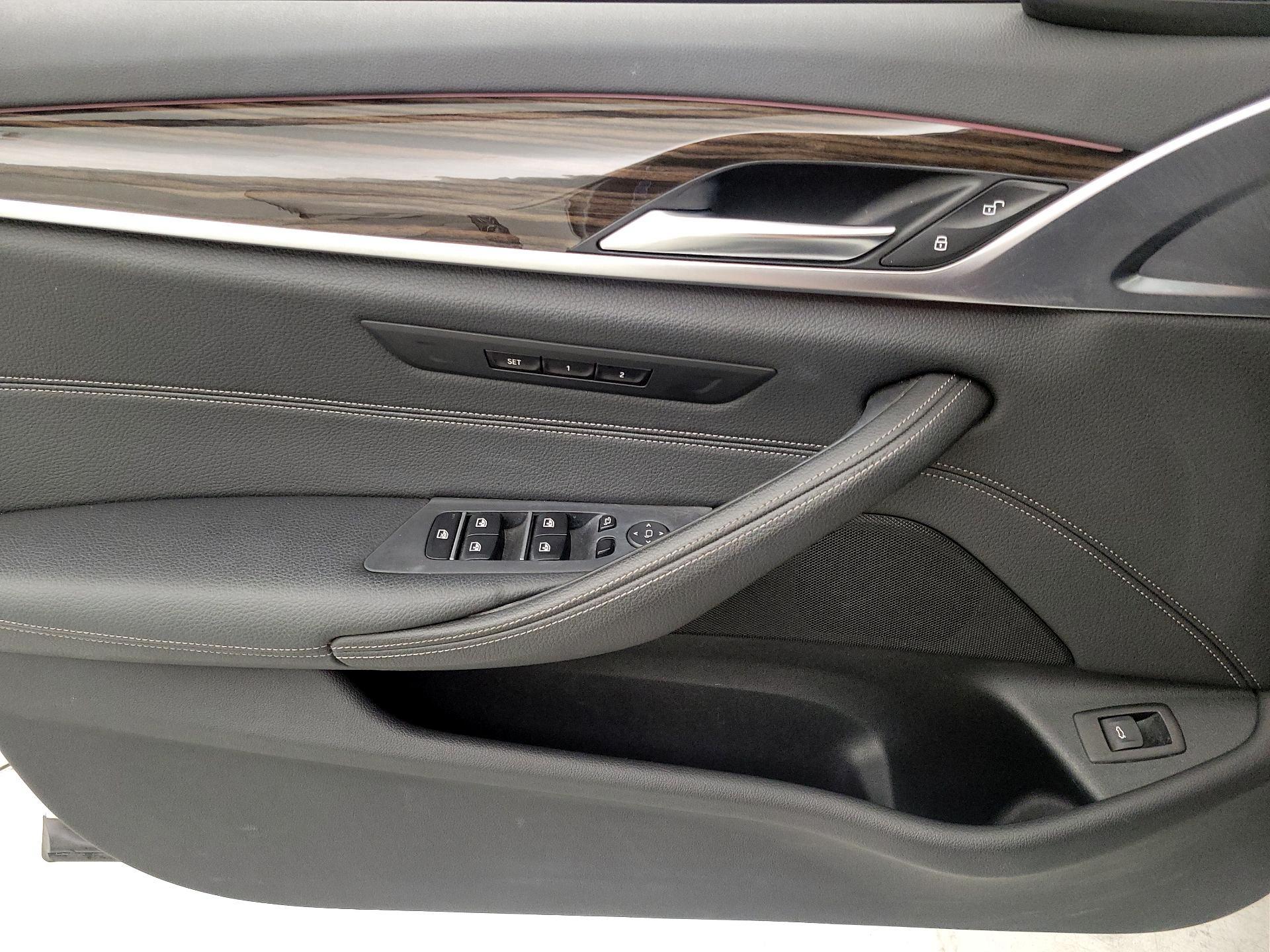 Thumbnail: 2019 BMW 5 Series - 12