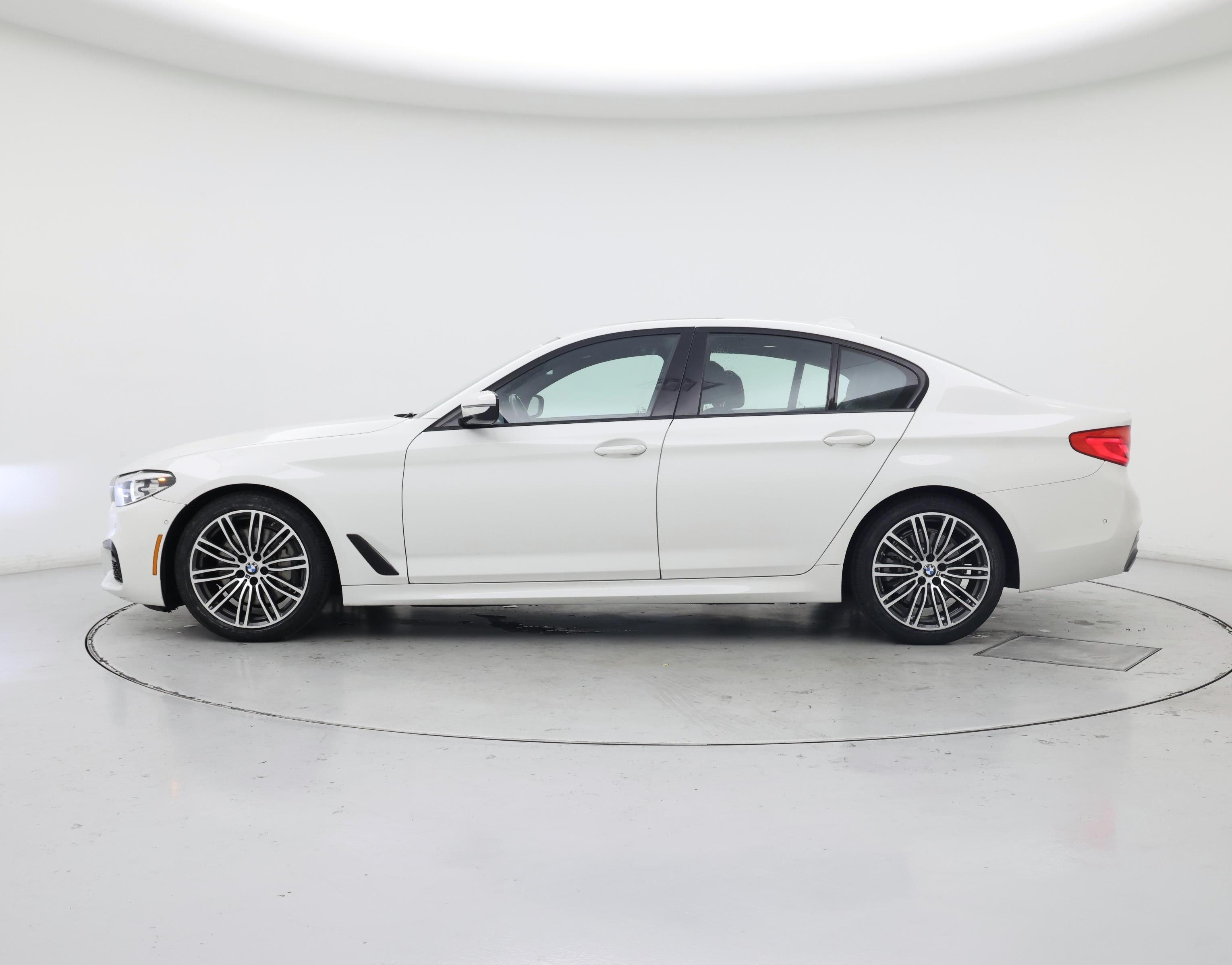 Thumbnail: 2019 BMW 5 Series - 3